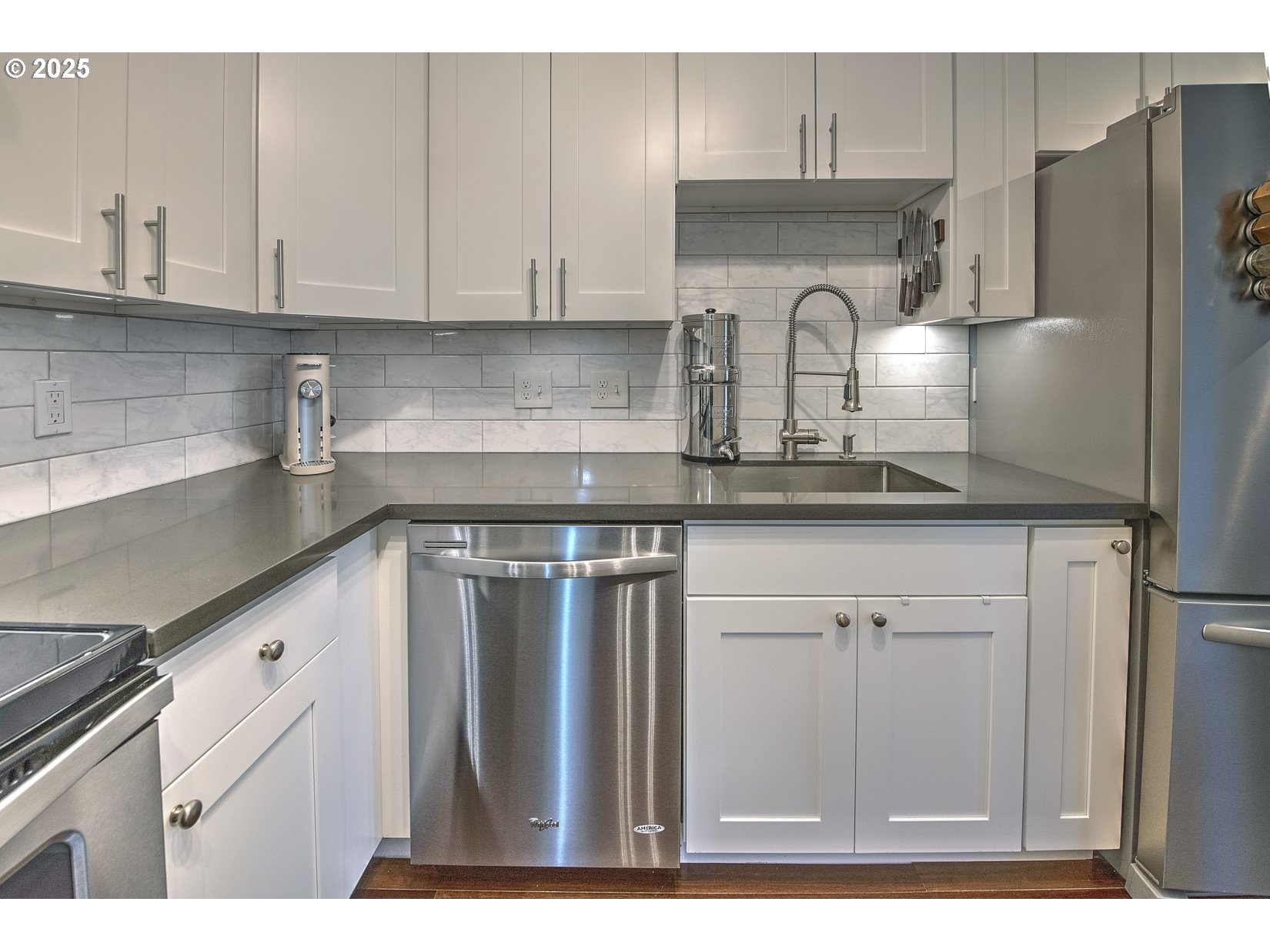 Photo #11: 650936704 Listing: Photo #11