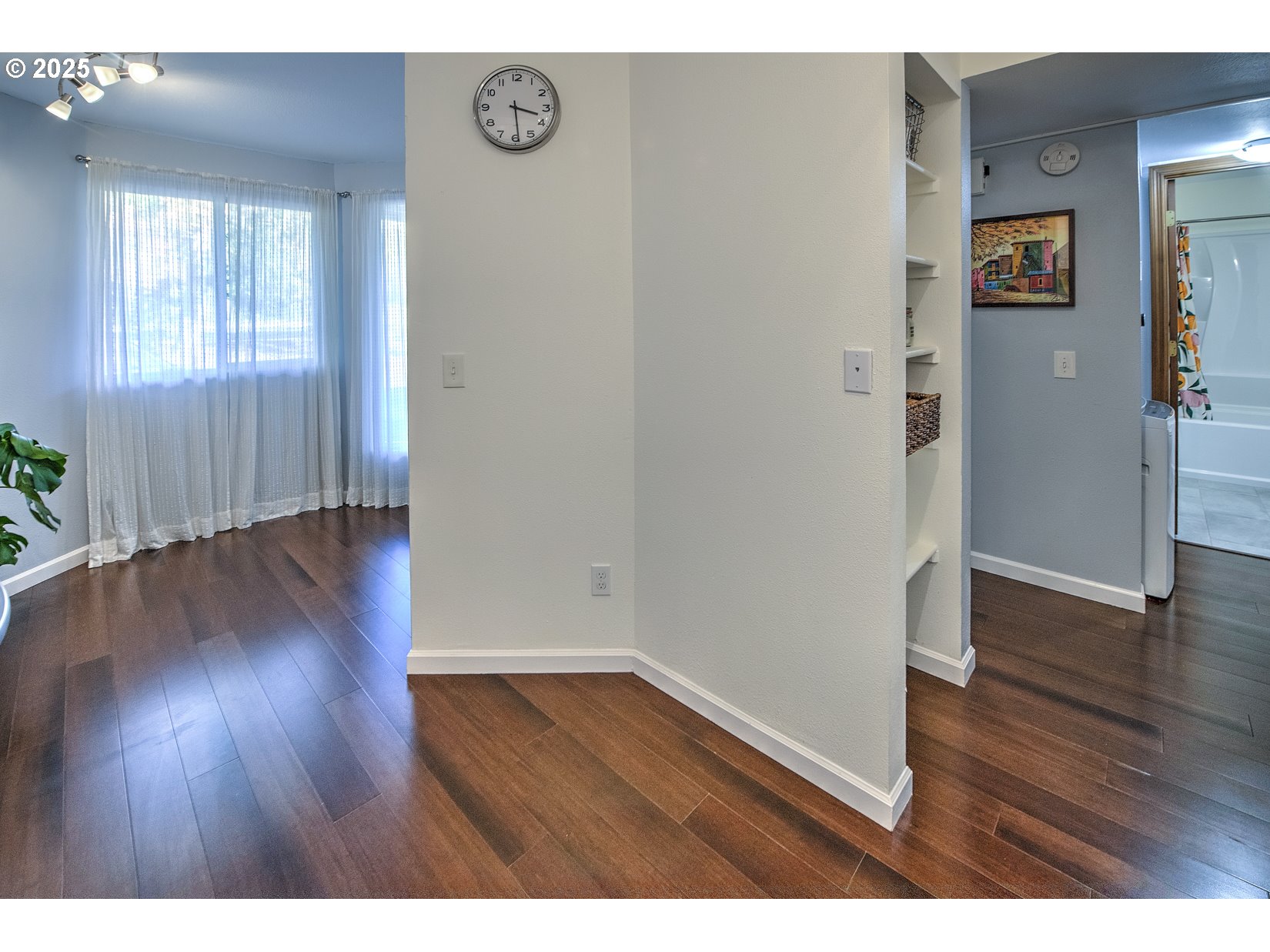 Photo #15: 650936704 Listing: Photo #15