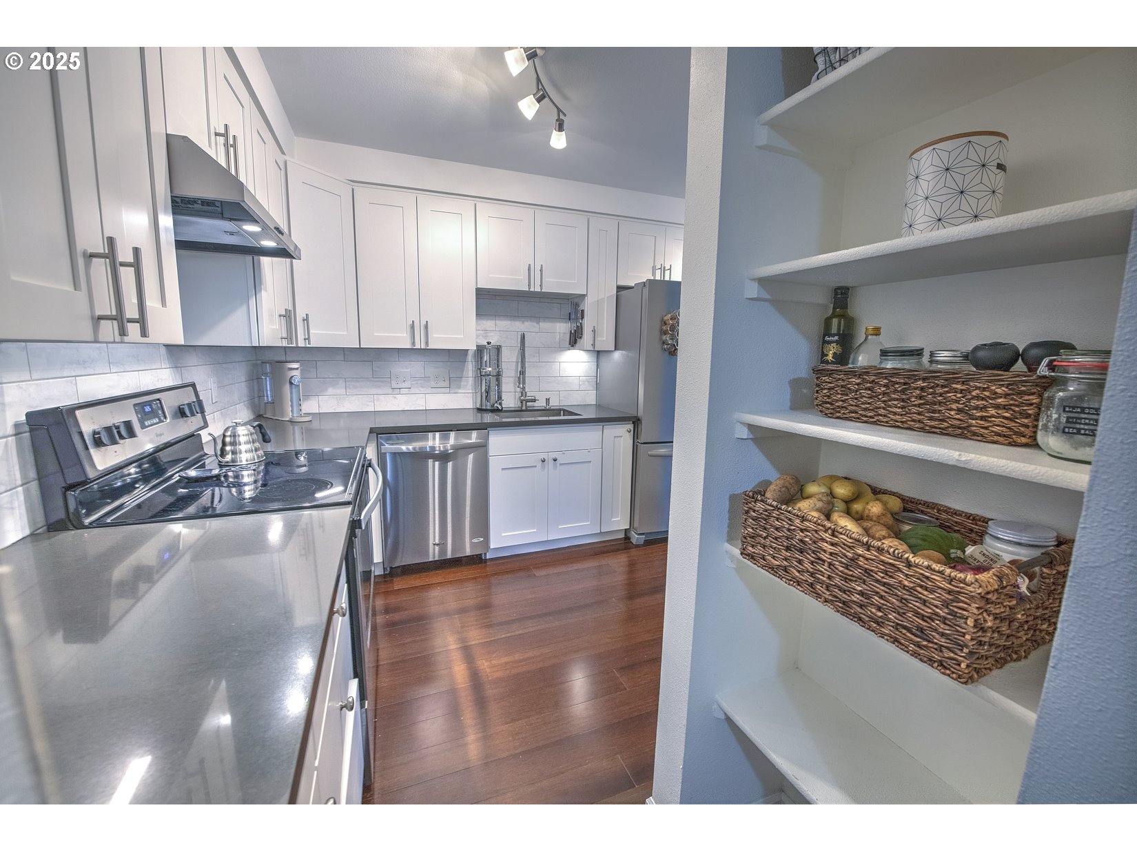 Photo #16: 650936704 Listing: Photo #16