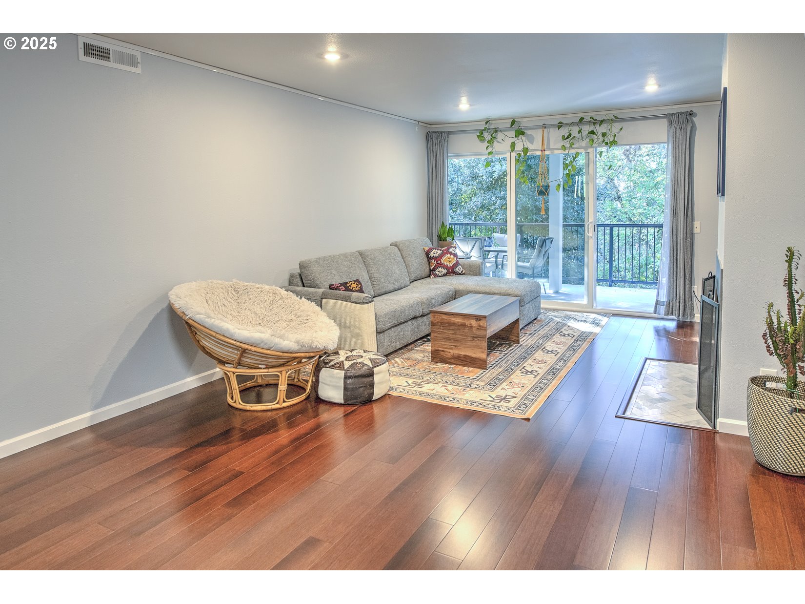 Photo #17: 650936704 Listing: Photo #17