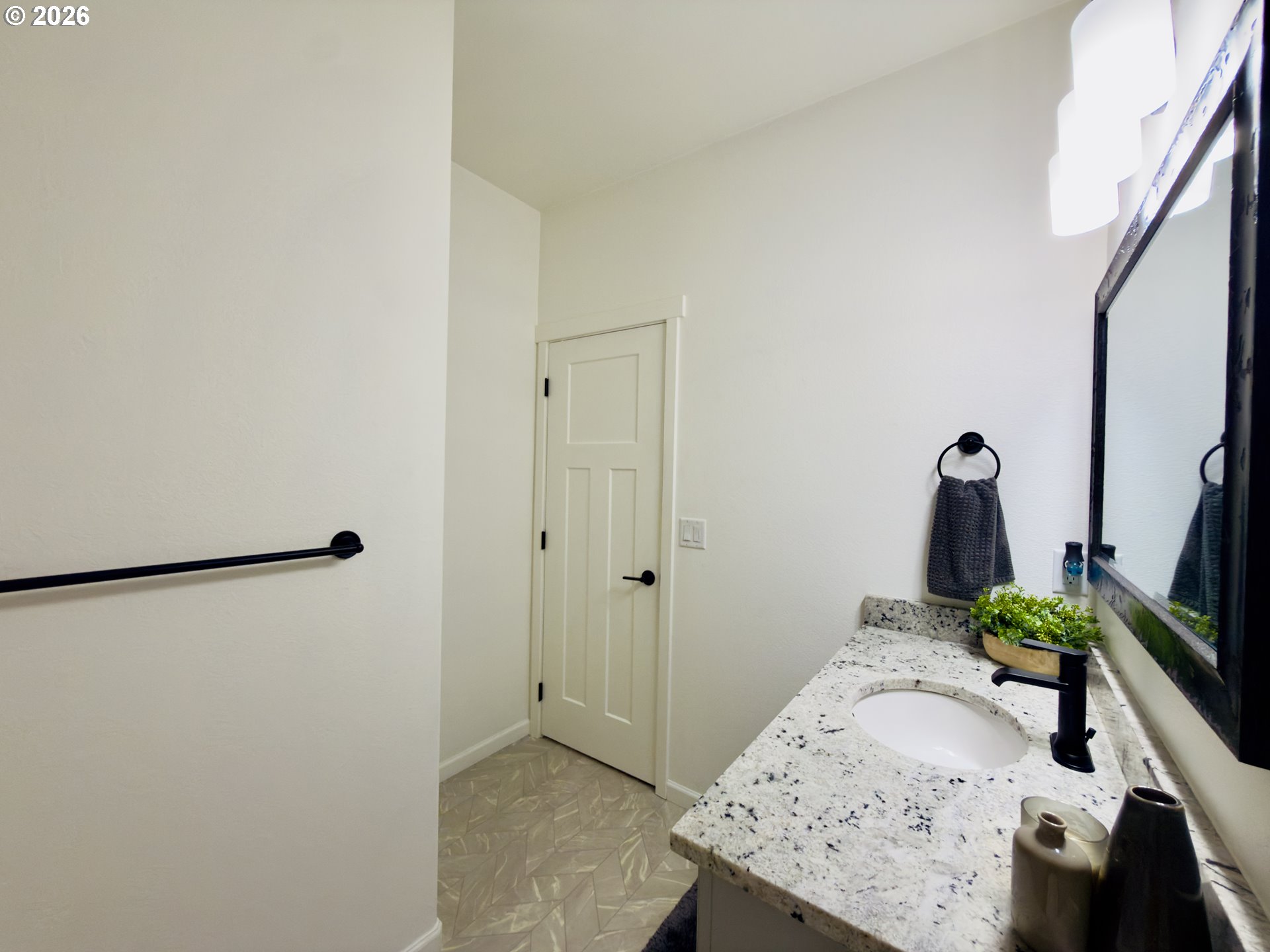 7205 EDGE CLIFF DR, Brookings, OR, 97415