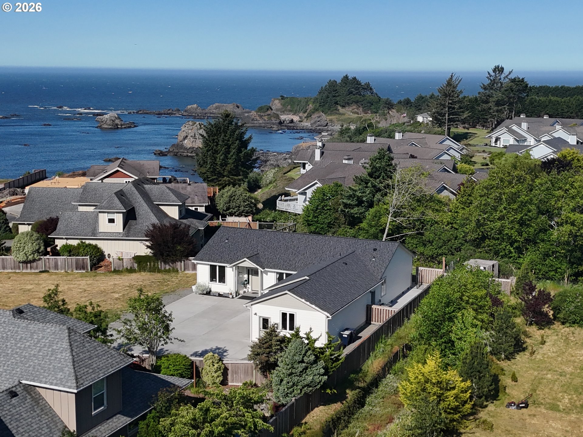 7205 EDGE CLIFF DR, Brookings, OR, 97415