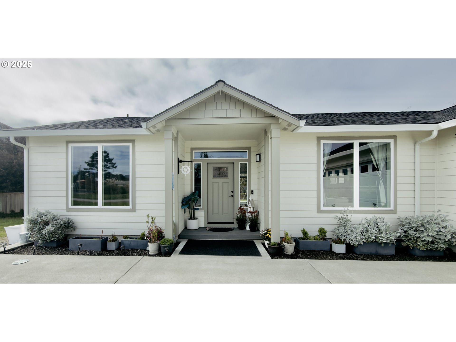 7205 EDGE CLIFF DR, Brookings, OR, 97415