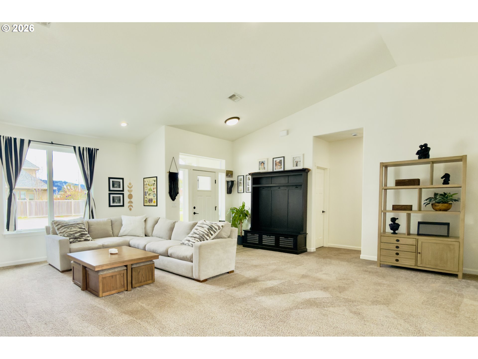 7205 EDGE CLIFF DR, Brookings, OR, 97415