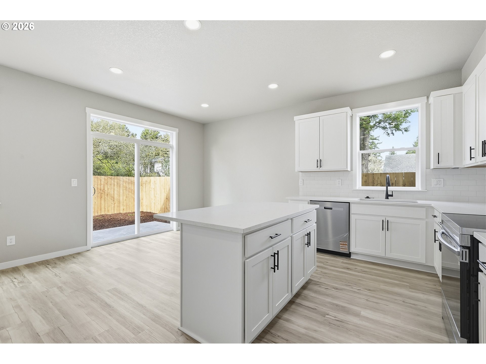 Photo #14: 651529230 Listing: Photo #14