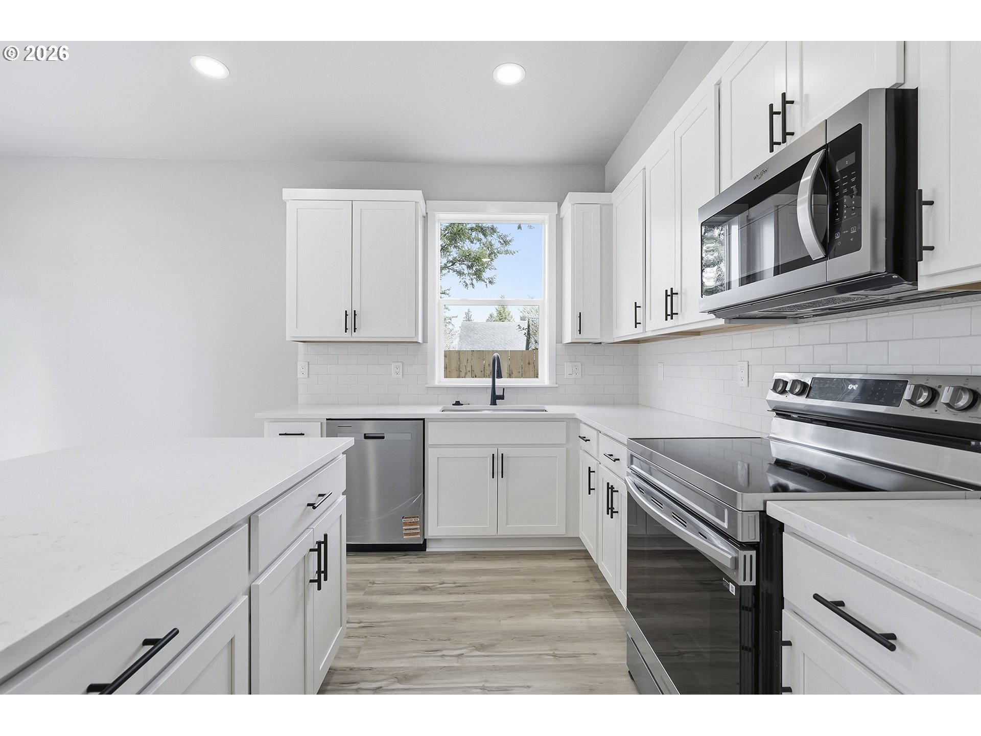 Photo #17: 651529230 Listing: Photo #17