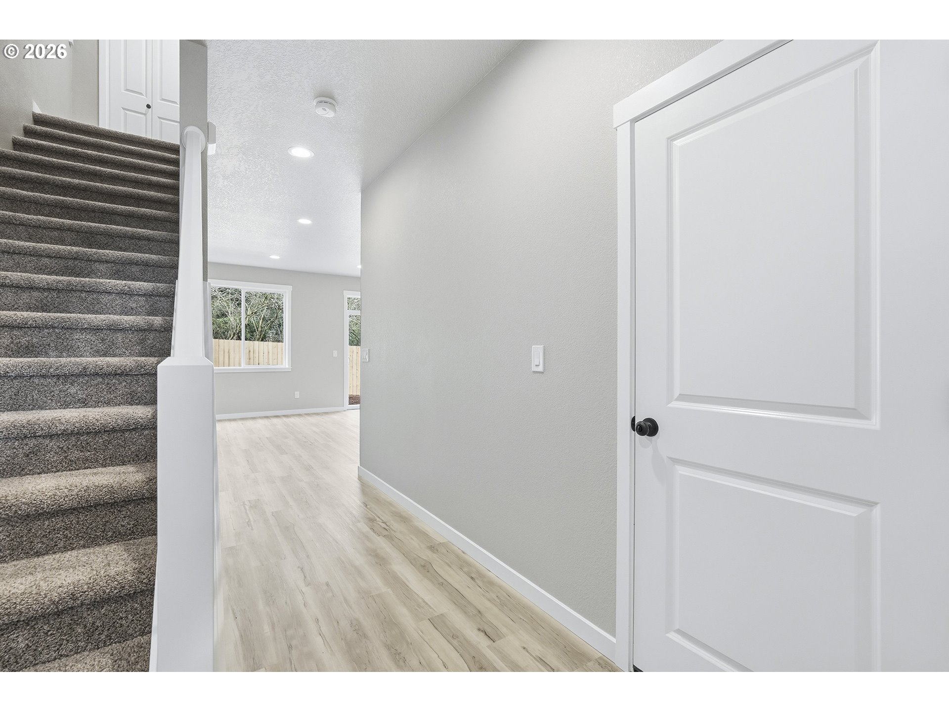 Photo #8: 651529230 Listing: Photo #8