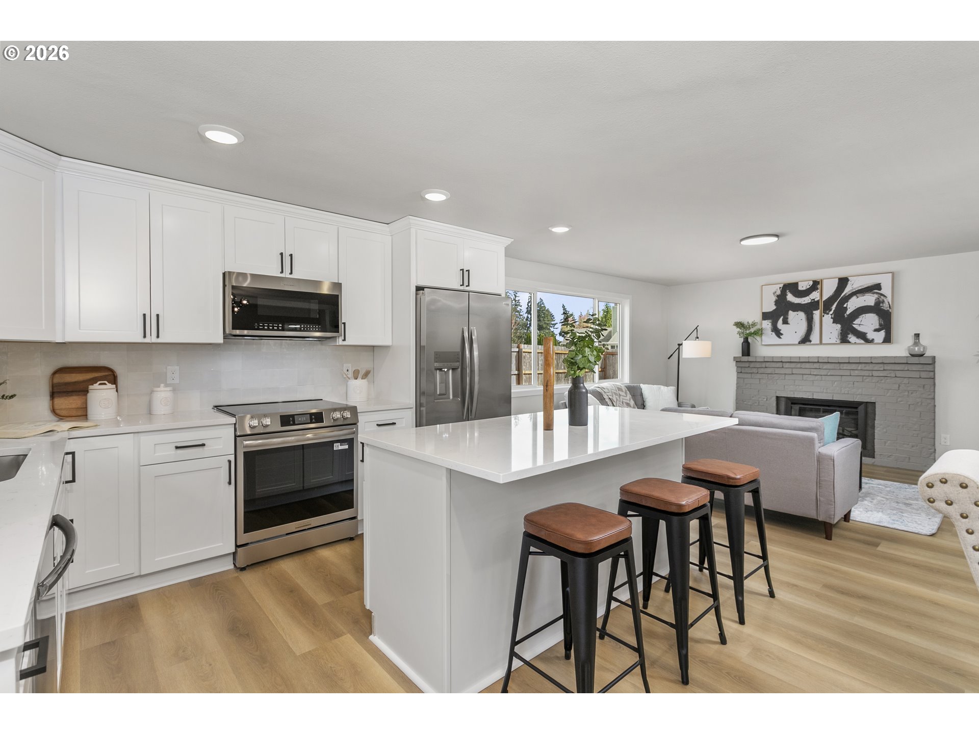 174 SW 10TH AVE, Canby, OR, 97013