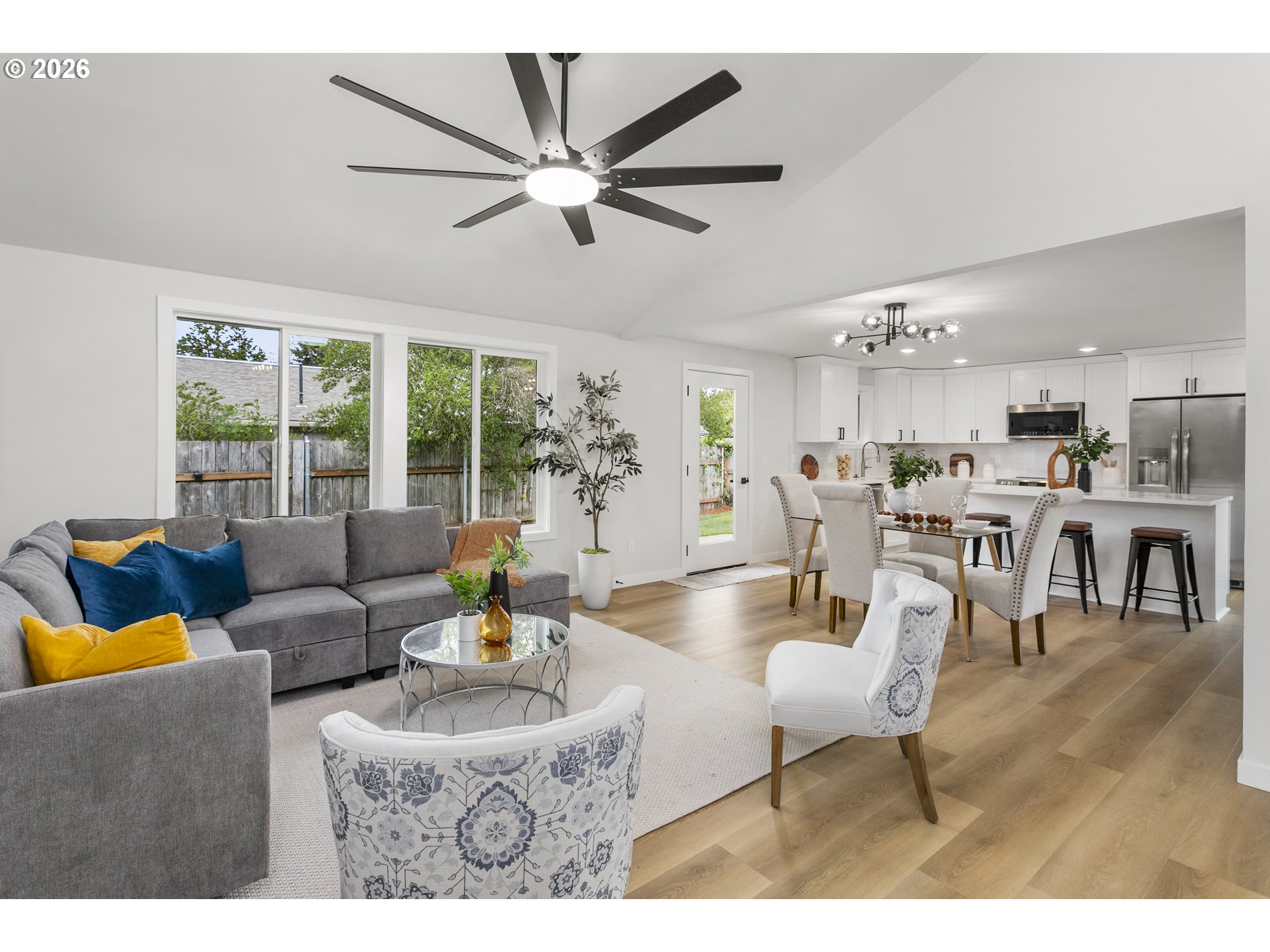 174 SW 10TH AVE, Canby, OR, 97013