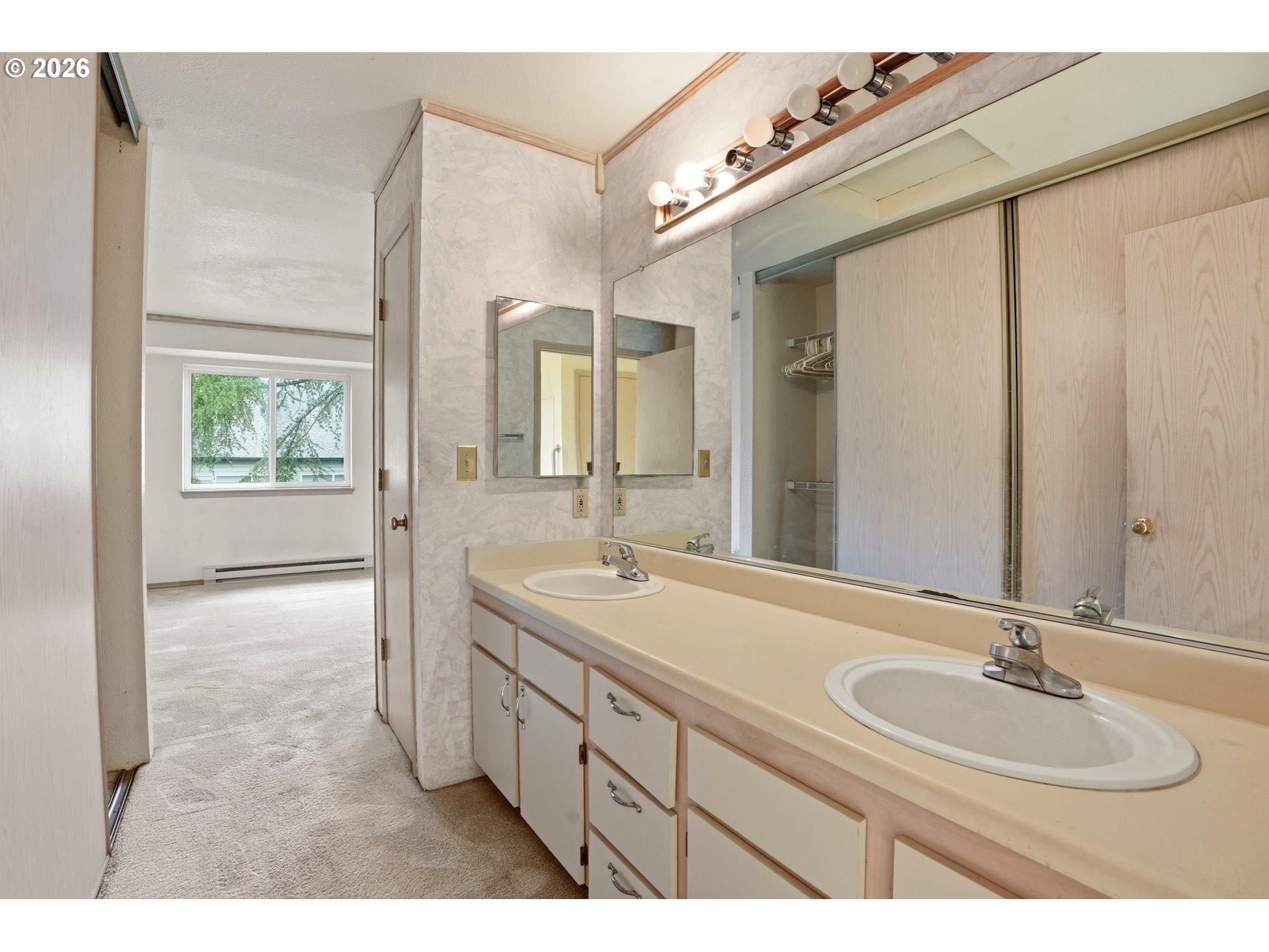 Photo #19: 652084484 Listing: Photo #19