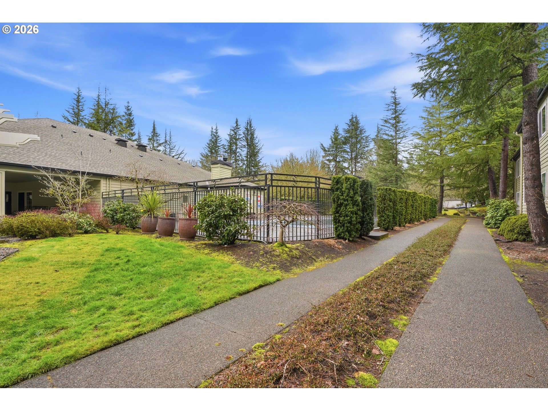 Photo #33: 652084484 Listing: Photo #33