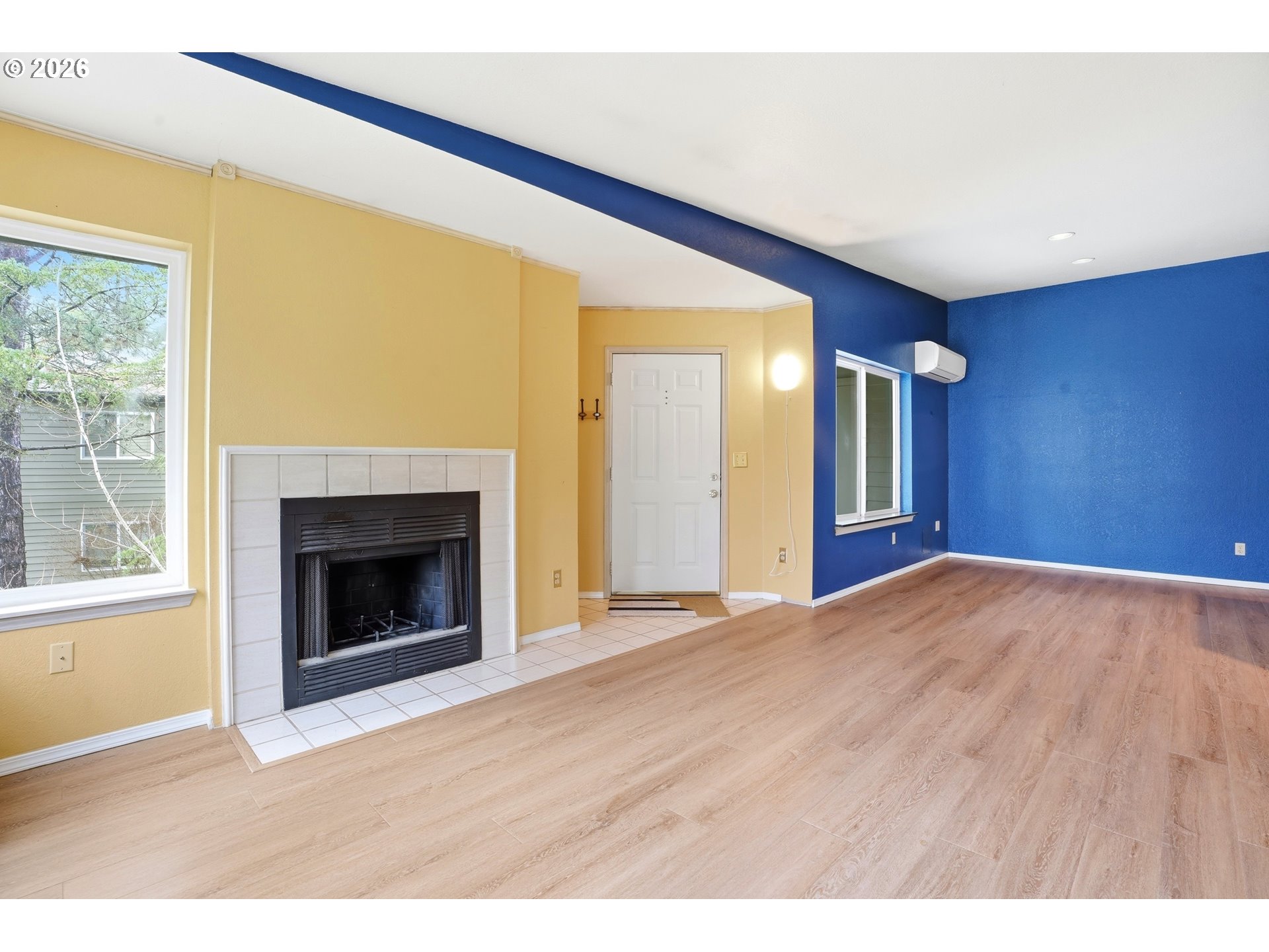 Photo #5: 652084484 Listing: Photo #5