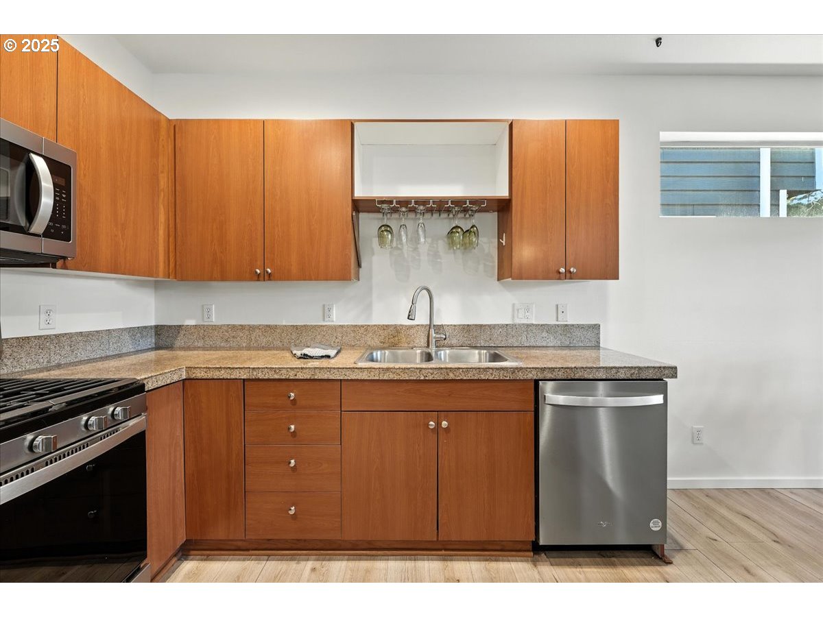 Photo #17: 652884480 Listing: Photo #17