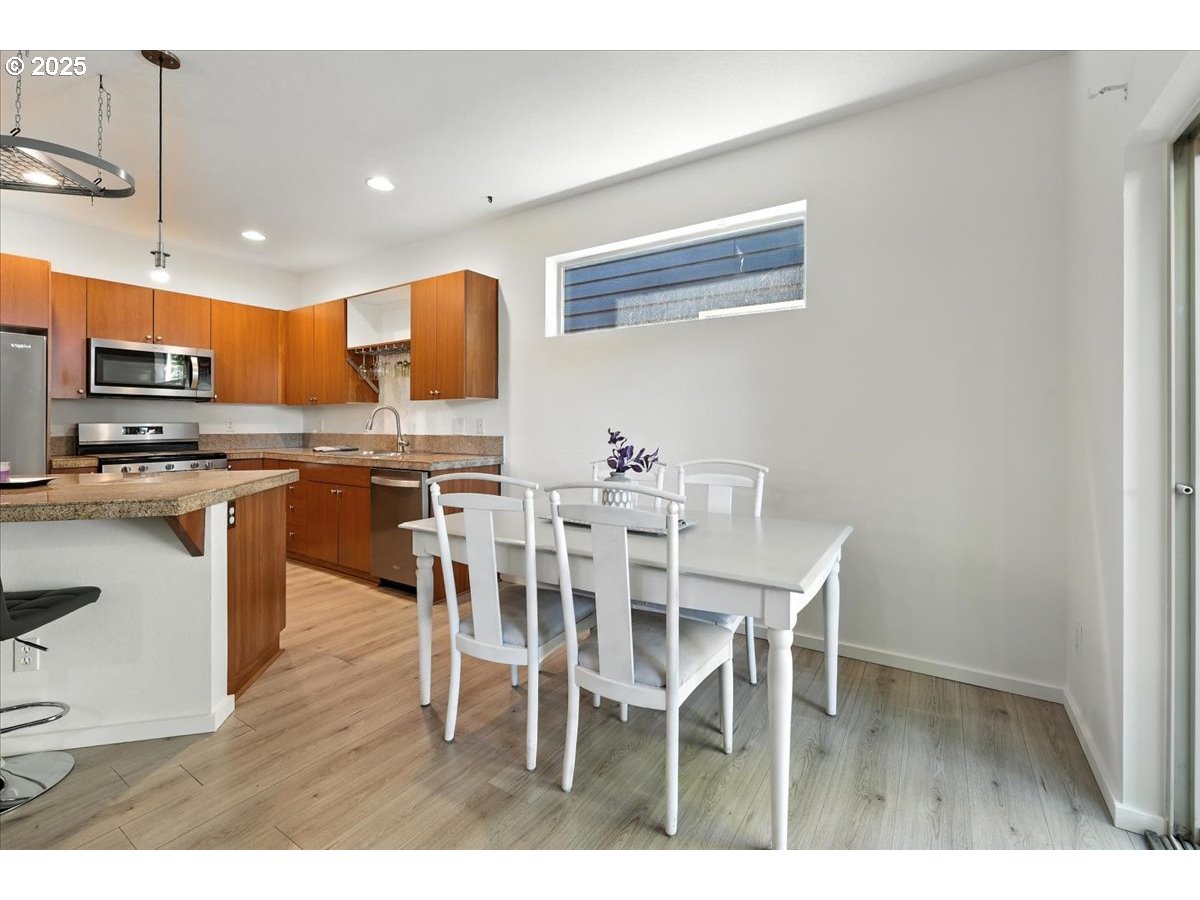 Photo #20: 652884480 Listing: Photo #20