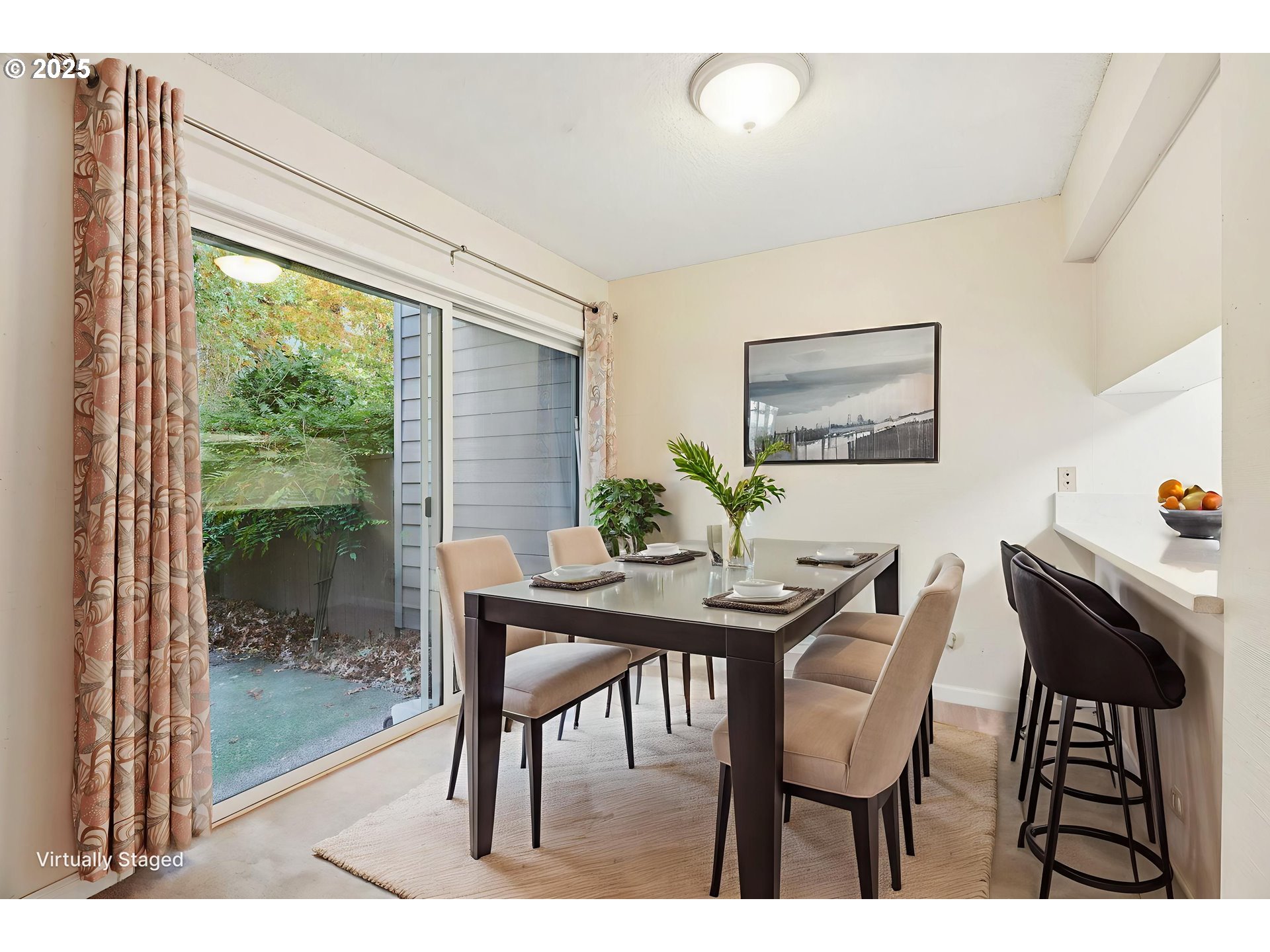 Photo #2: 653250231 Listing: Photo #2