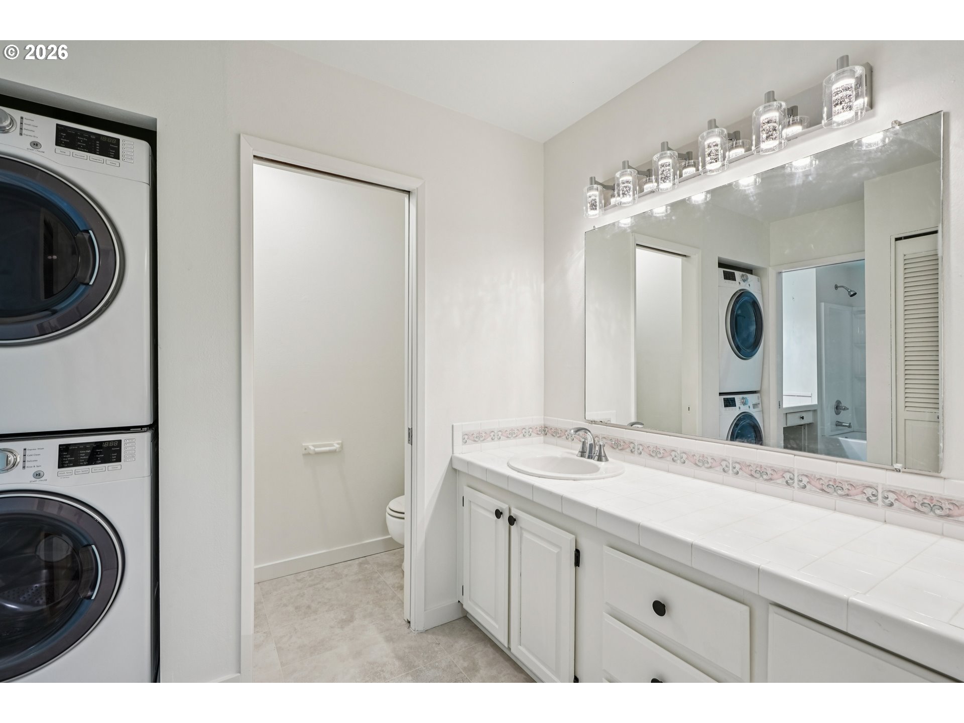 Photo #29: 653250231 Listing: Photo #29