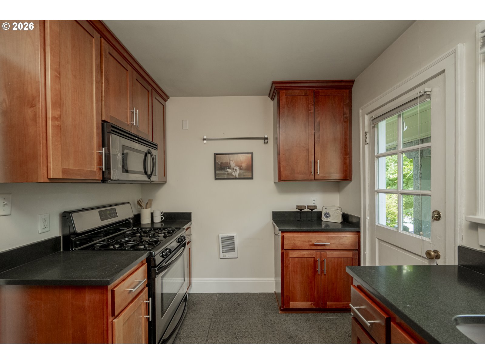 Photo #15: 654276300 Listing: Photo #15
