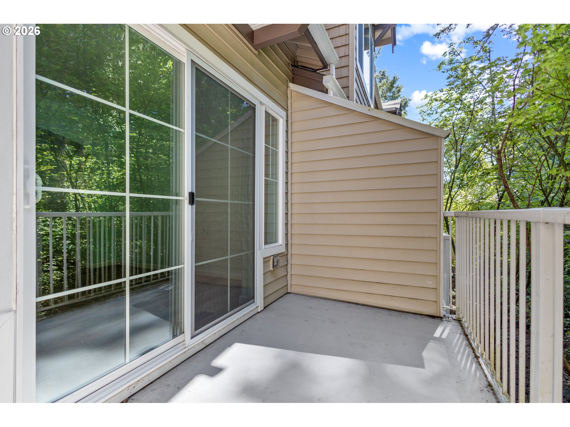 Photo #12: 654415674 Listing: Photo #12