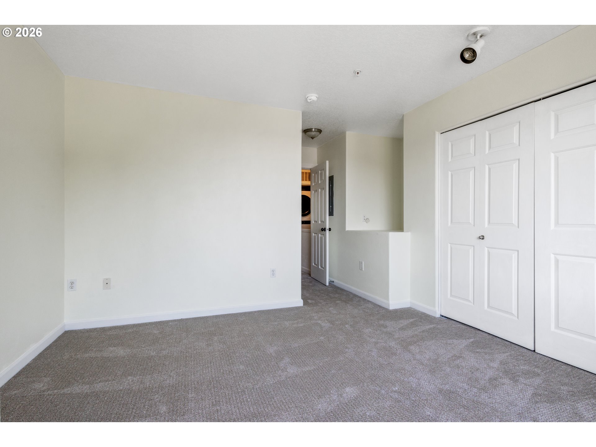 Photo #14: 654415674 Listing: Photo #14