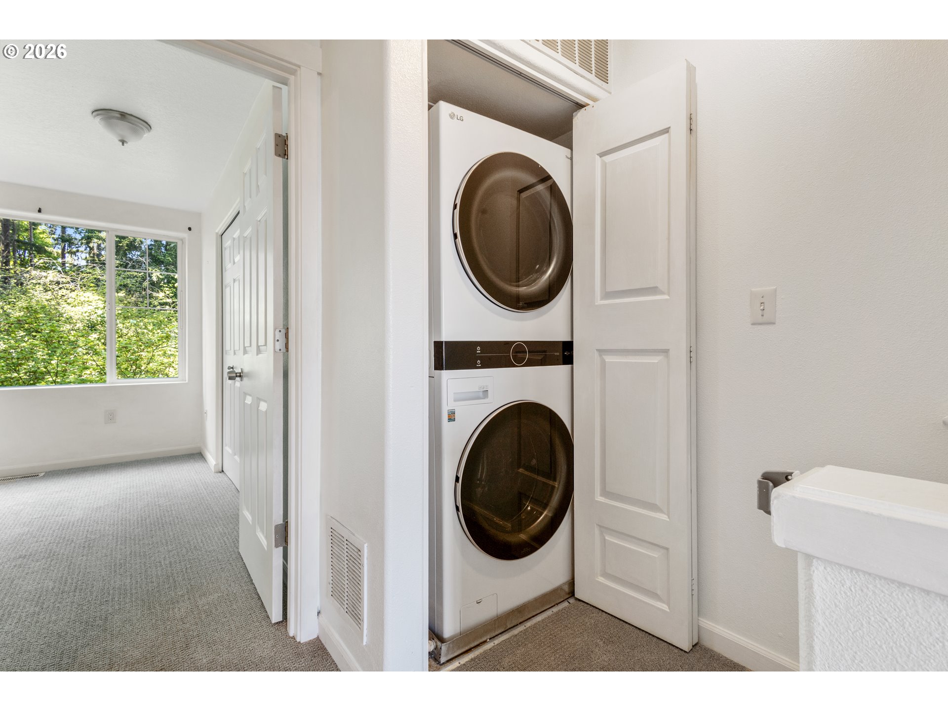 Photo #19: 654415674 Listing: Photo #19