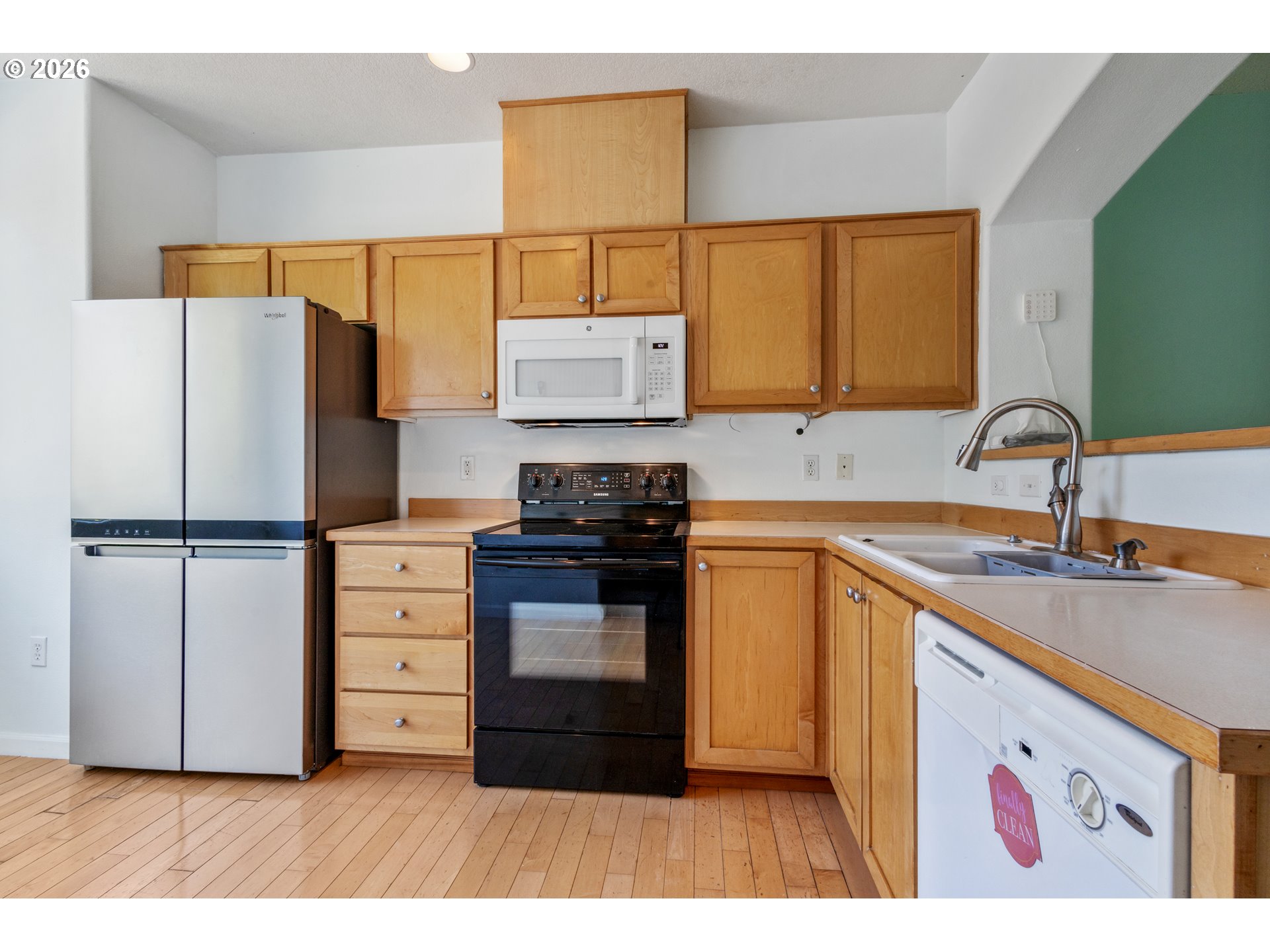 Photo #3: 654415674 Listing: Photo #3