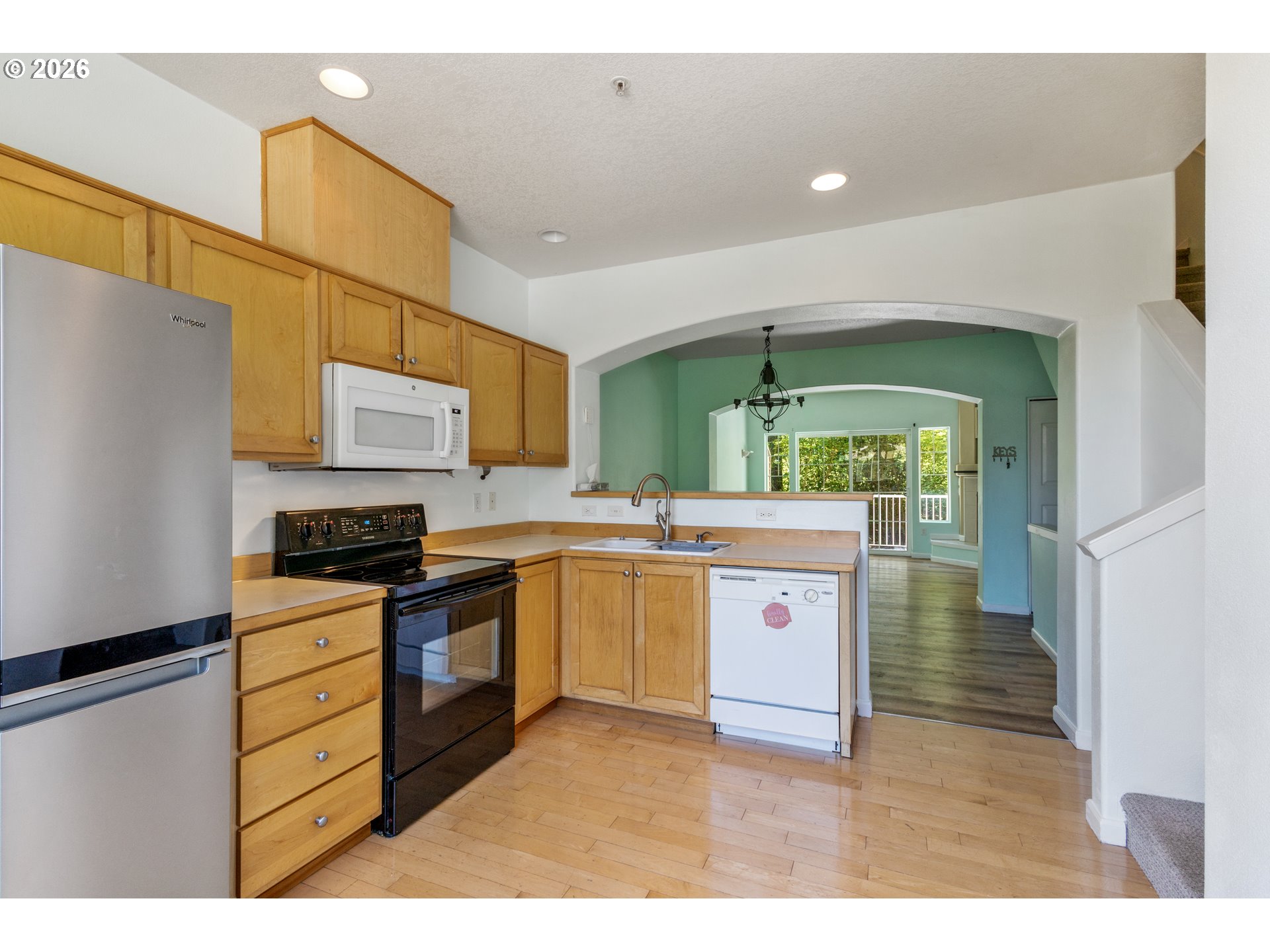 Photo #5: 654415674 Listing: Photo #5