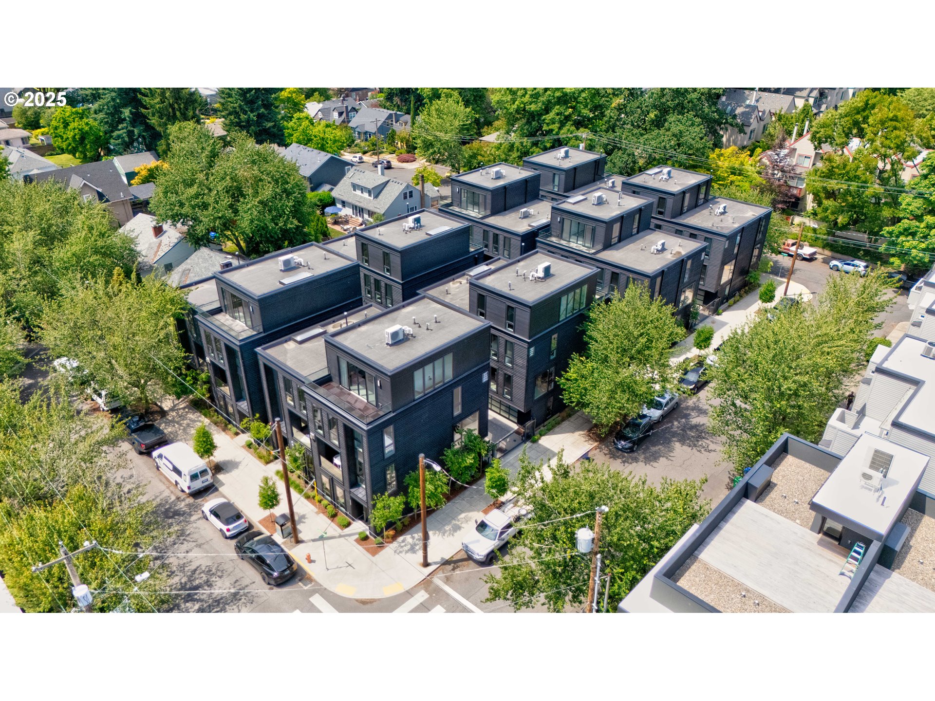 2805 NW THURMAN ST, Portland, OR, 97210