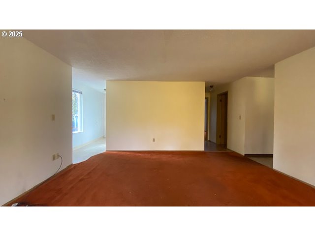 Photo #2: 655672949 Listing: Photo #2