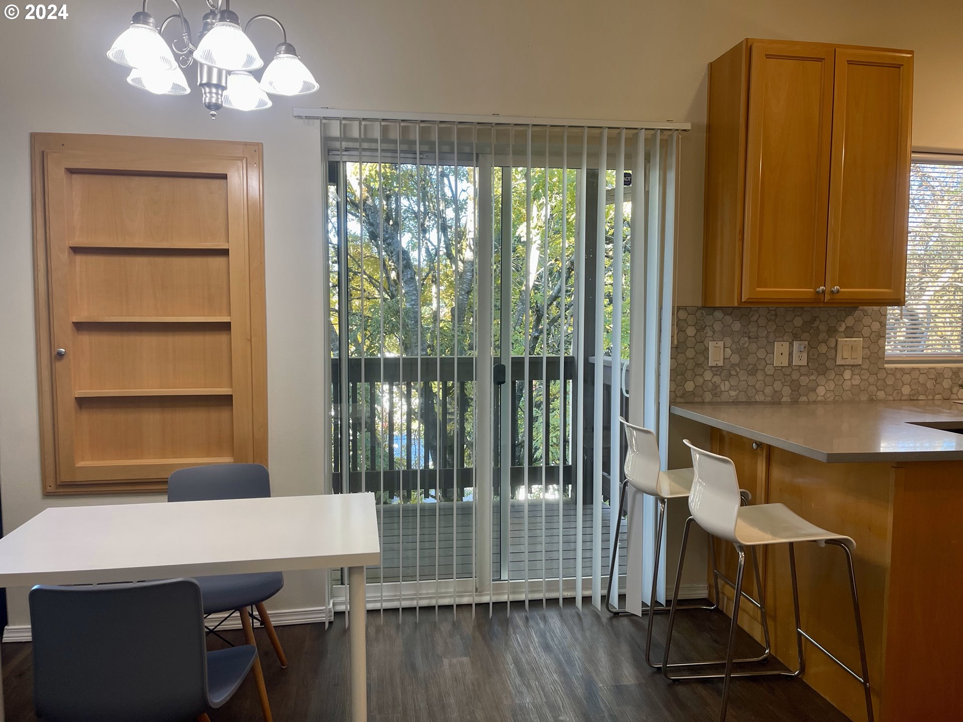 Photo #8: 655912050 Listing: Photo #8