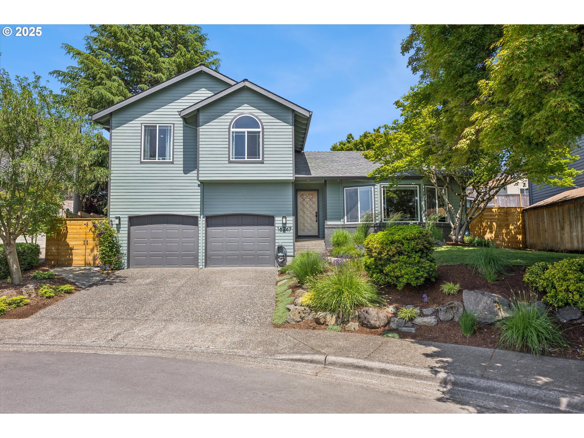 ~NO HOA~ HIGHLY DESIRED & TASTEFULLY UPDATED~ NEW STUDIO/SHED with solar powered lighting~ NO CARPET!~ Beautifully updated Bethany home in a culdesac. New shed/studio with solar powered lighting to make your own! The thoughtful flow of this home is welcoming, spacious, and shows pride in ownership. Nestled into a culdesac, parking is easy and the landscaped backyard is private. The kitchen has a garden window and open concept. Two steps down takes you into the den area that has a slider to the backyard while the other side has a laundry/bathroom combo. Perfect for entertaining or simply relaxing. Soaring ceilings and wood floors are timeless elements adding to this light filled floorplan. New windows installed 2019, New Water Heater 2020, New AC 2018, New Flooring 2022. Near shopping, golf course, schools, Highway 26 in Sunset Corridor, restaurants and trails. This extremely well cared for home is worth a look!