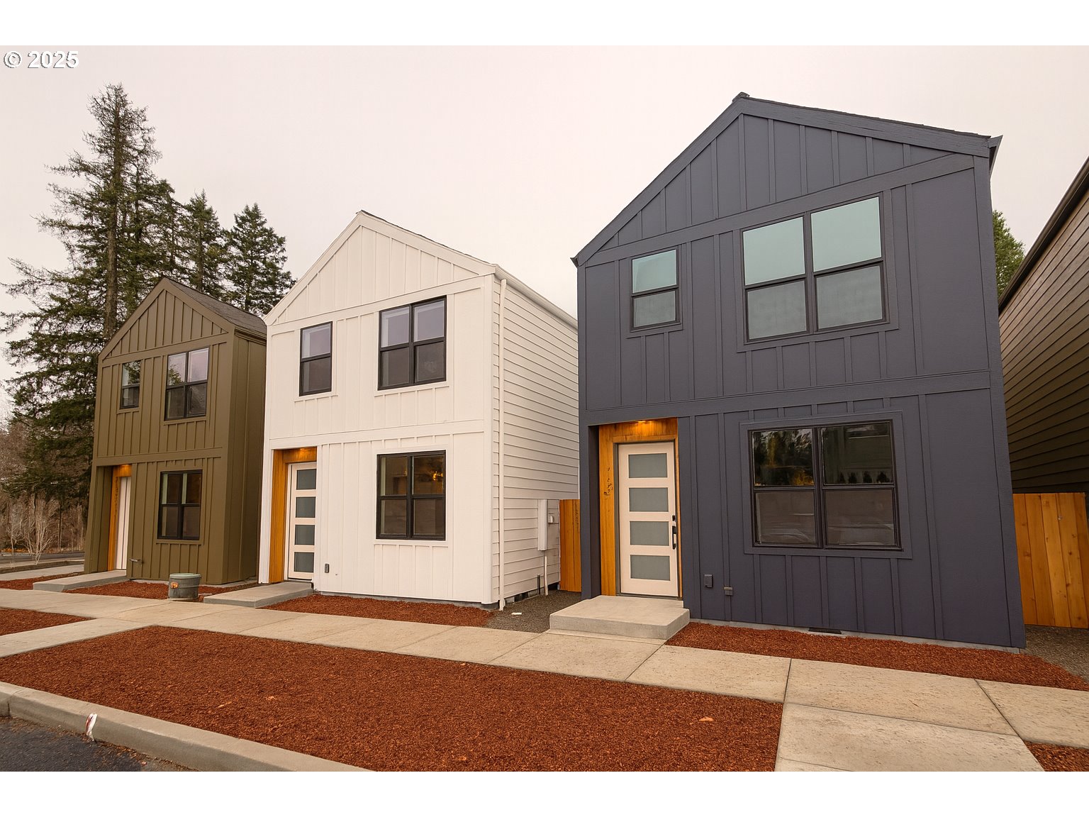 3990 CARMAN DR, Lake Oswego, OR, 97035 3990 CARMAN DR, Lake Oswego, OR, 97035