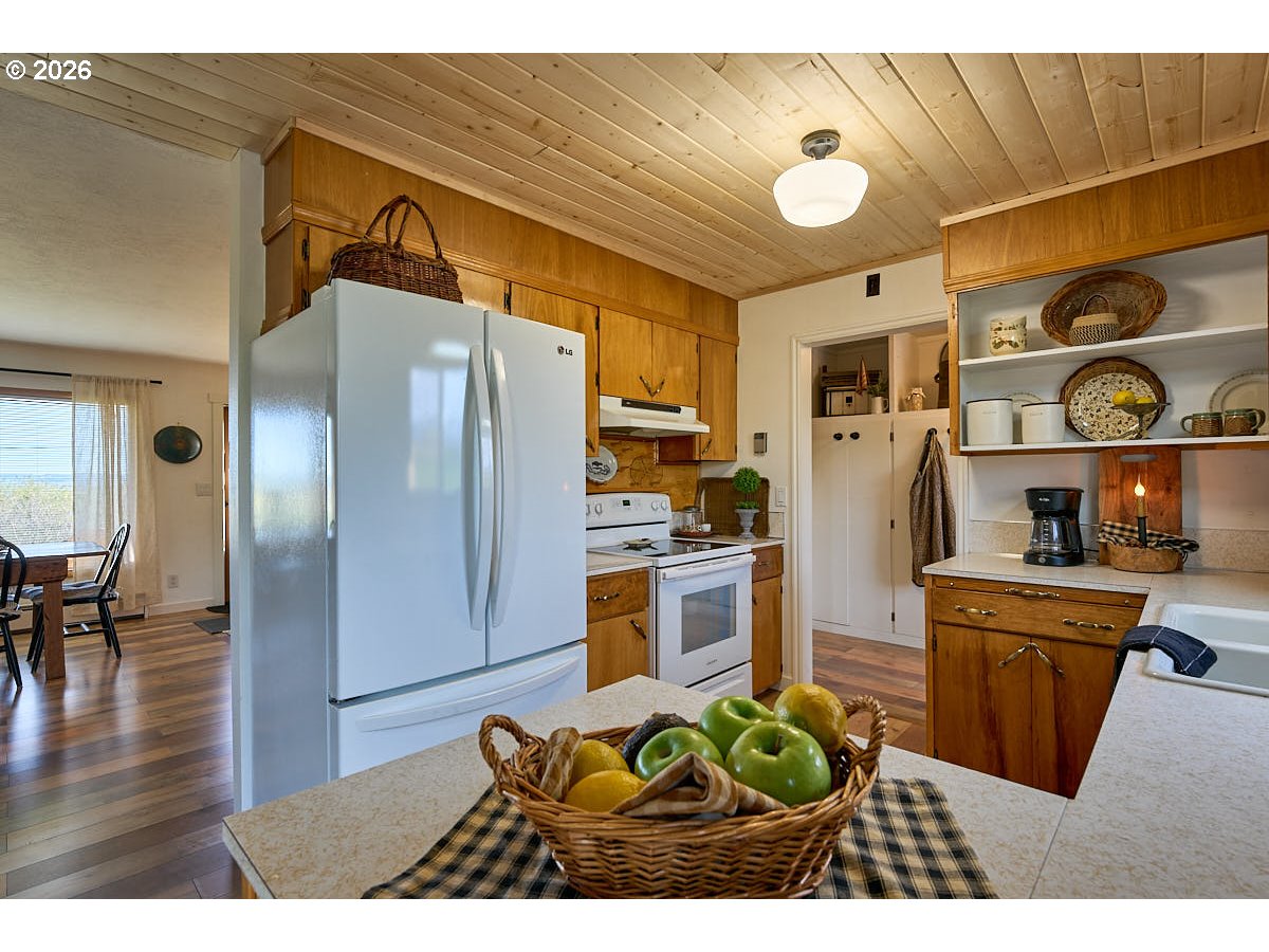 612 E WALLOWA AVE, Joseph, OR, 97846