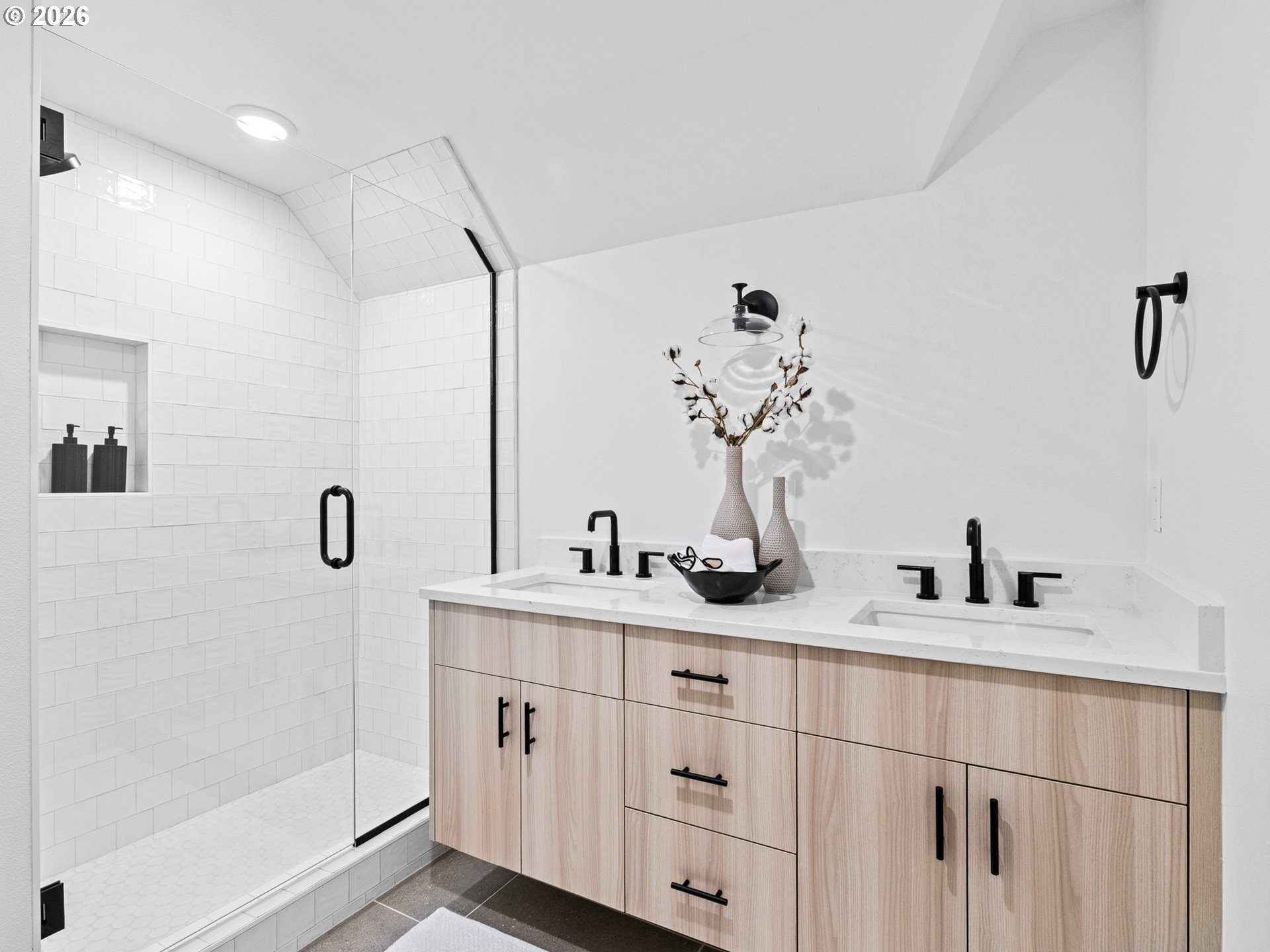 Photo #13: 657645308 Listing: Photo #13