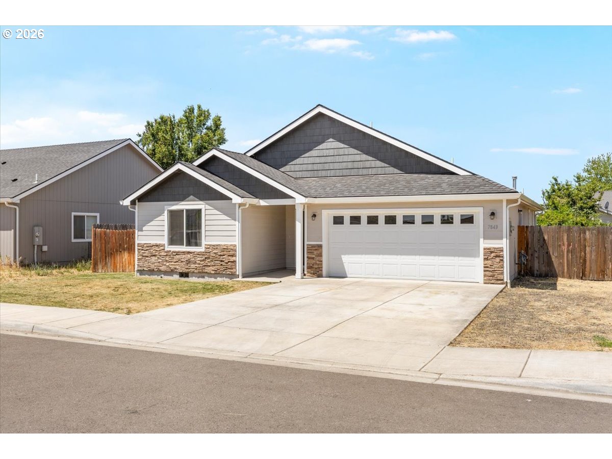 Photo of 7843 CADENCE LN White City OR 97503
