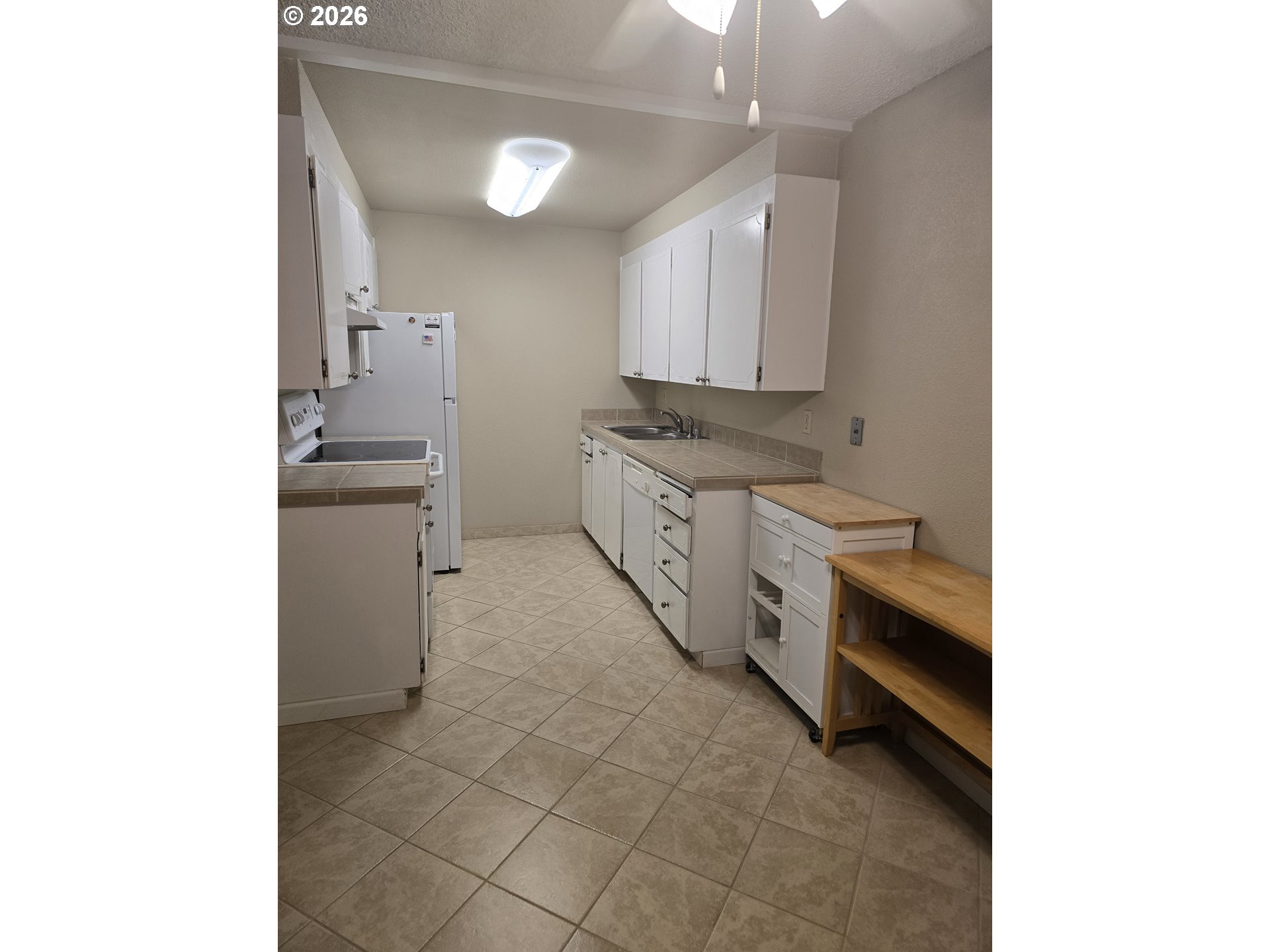 Photo #5: 658117330 Listing: Photo #5