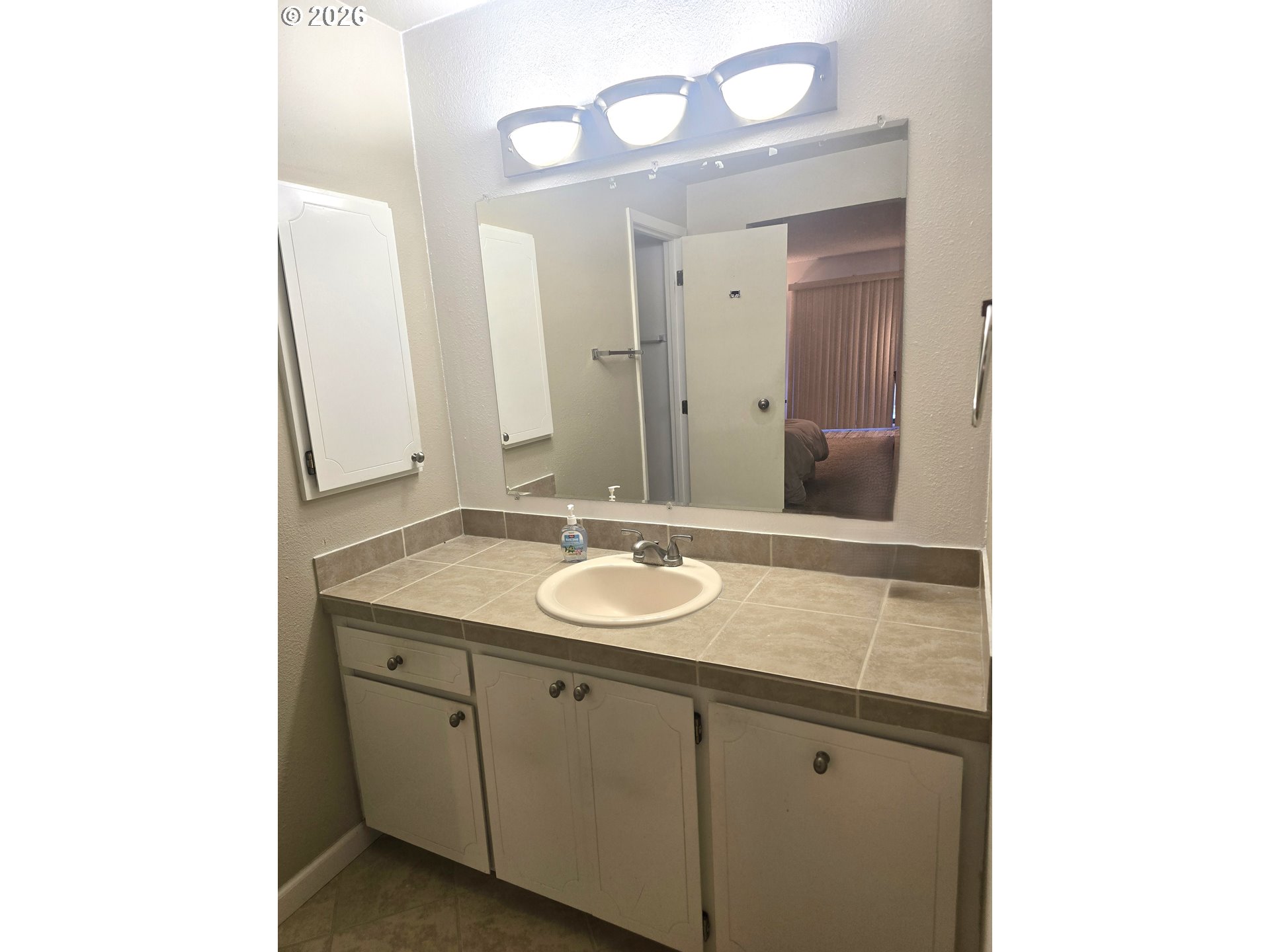 Photo #19: 658117330 Listing: Photo #19