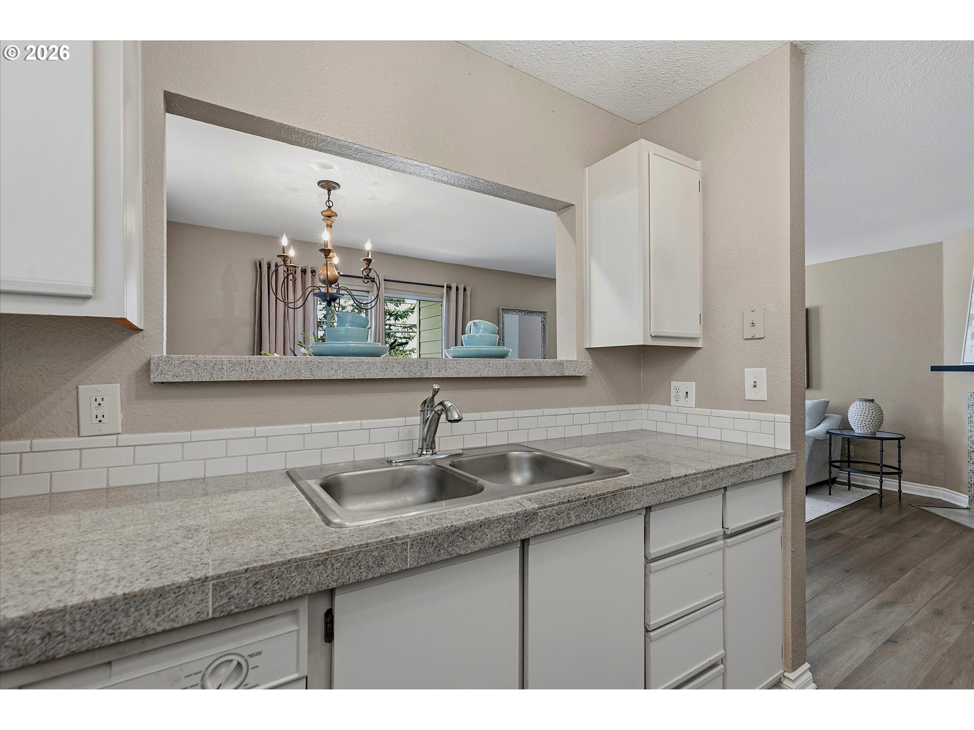 Photo #9: 658628635 Listing: Photo #9