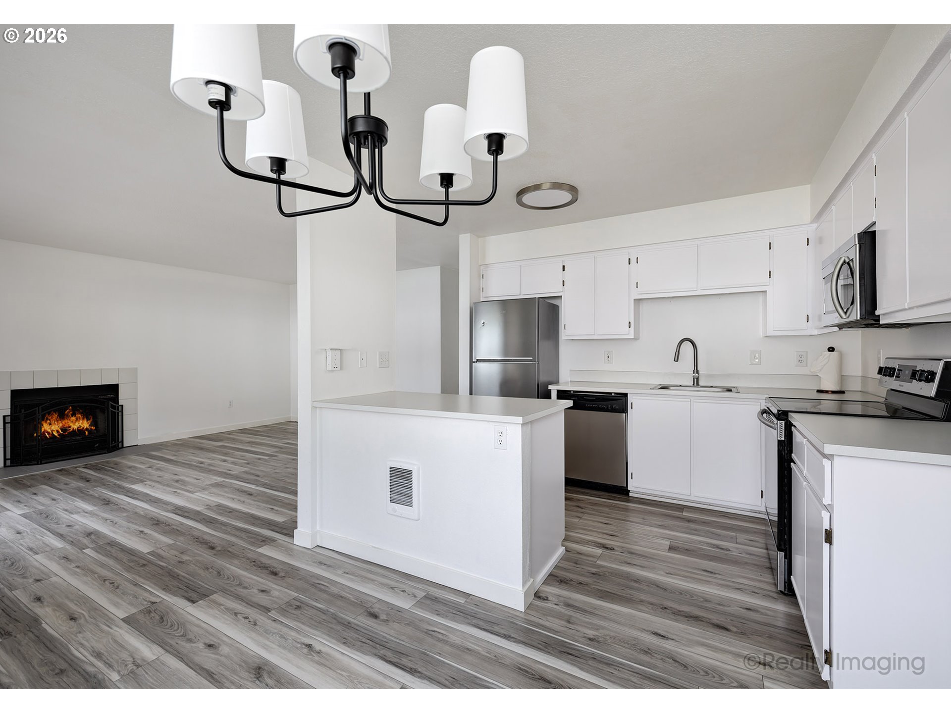 Photo #8: 658866403 Listing: Photo #8