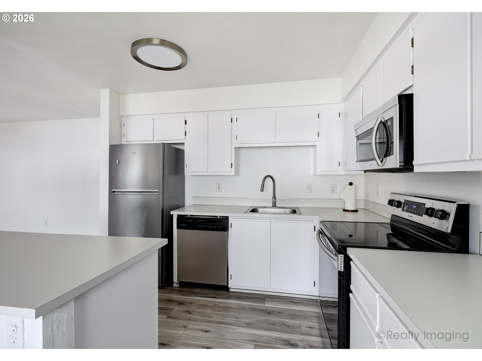 Photo #9: 658866403 Listing: Photo #9