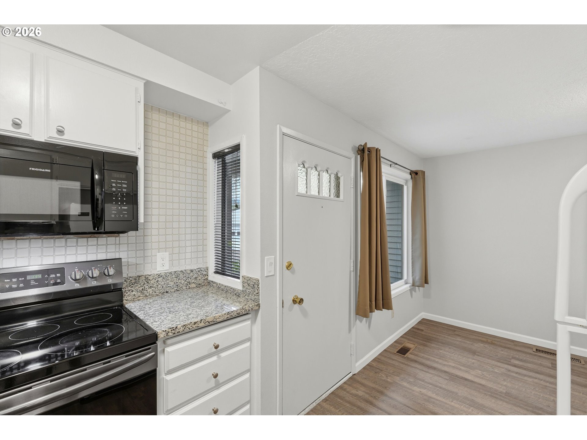 Photo #8: 659325856 Listing: Photo #8