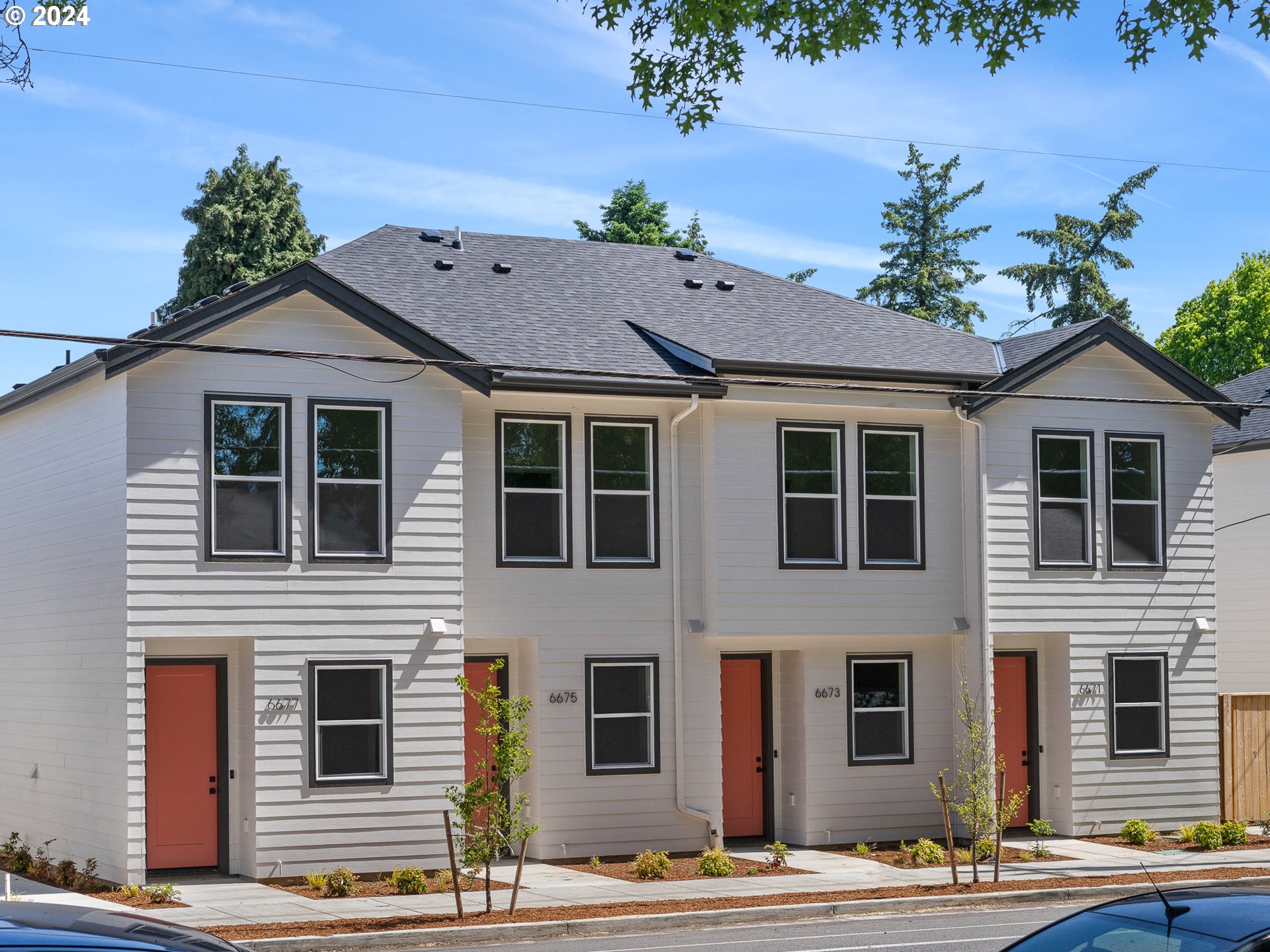 6909 N Bank ST, Portland, OR, 97203