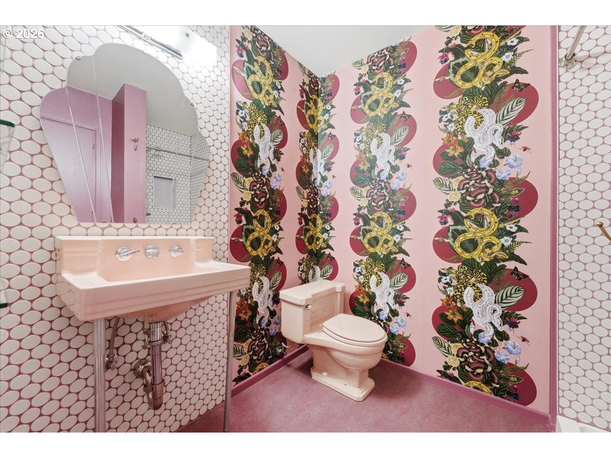 Photo #12: 660543904 Listing: Photo #12