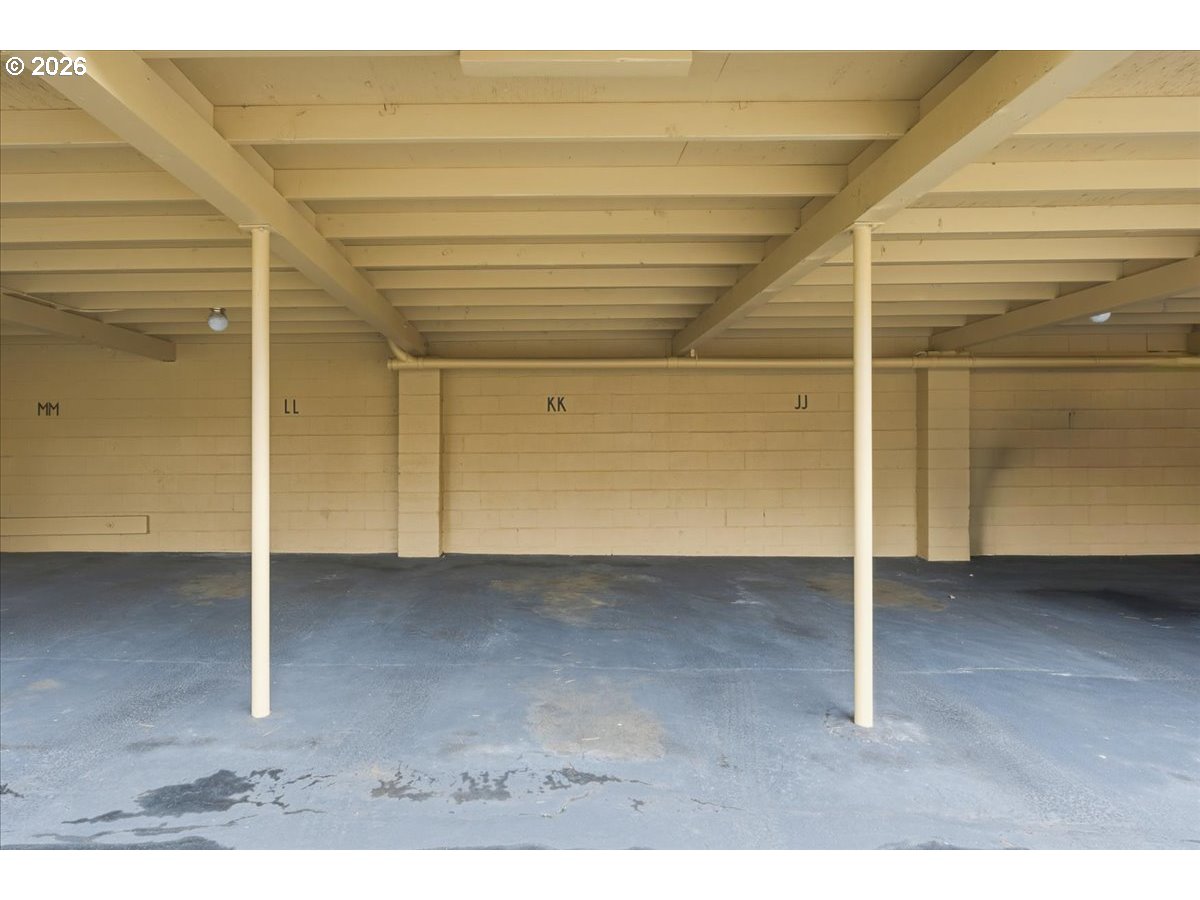 Photo #6: 660543904 Listing: Photo #6