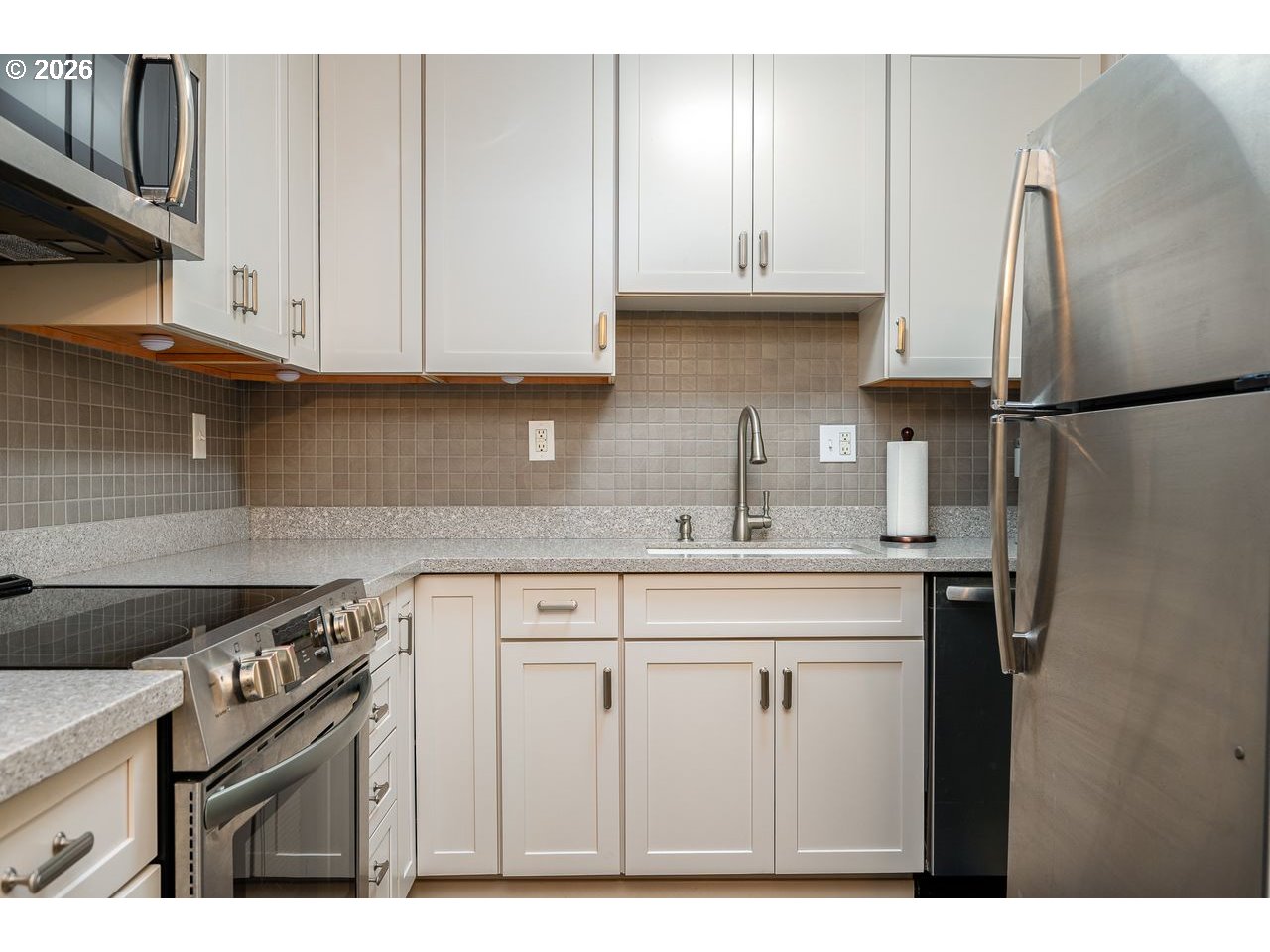 Photo #8: 661033831 Listing: Photo #8