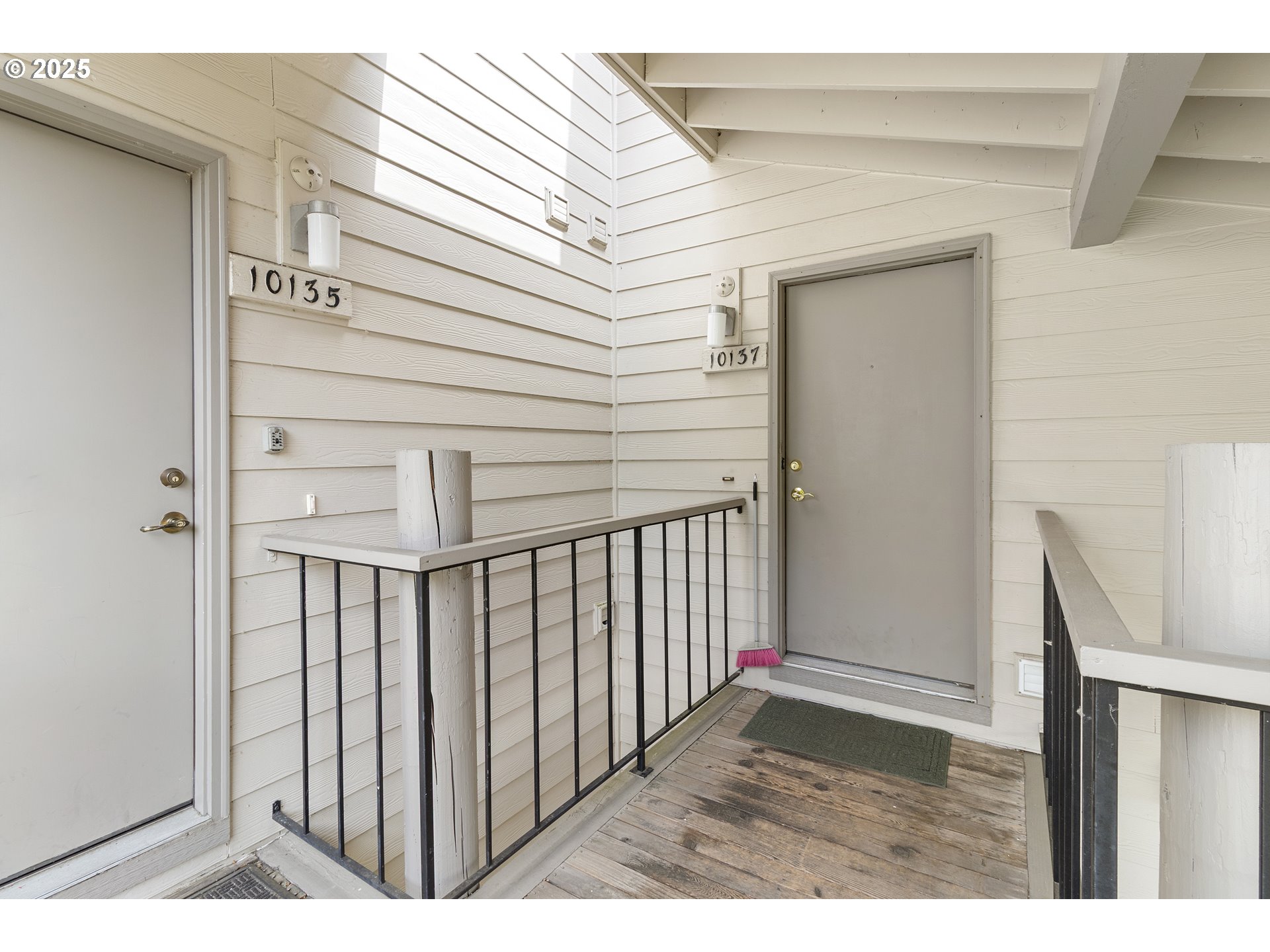 Photo #2: 661397191 Listing: Photo #2