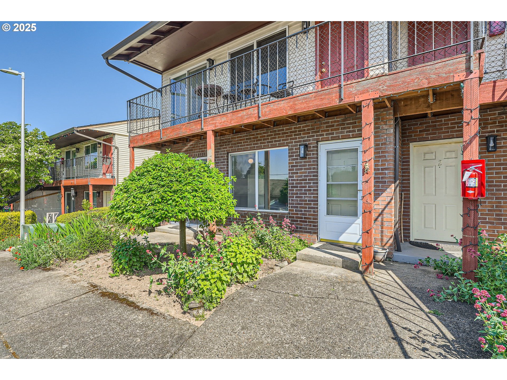 Photo #2: 661481889 Listing 