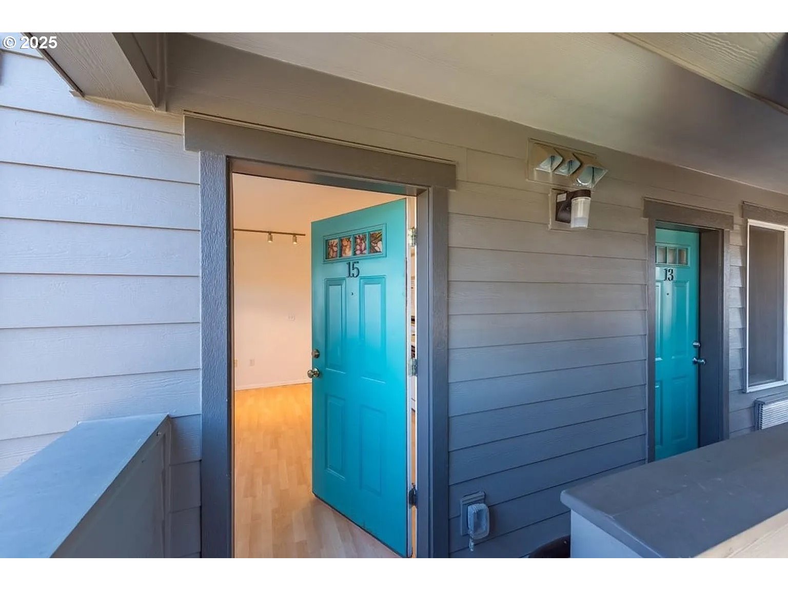 Photo #3: 661938292 Listing 