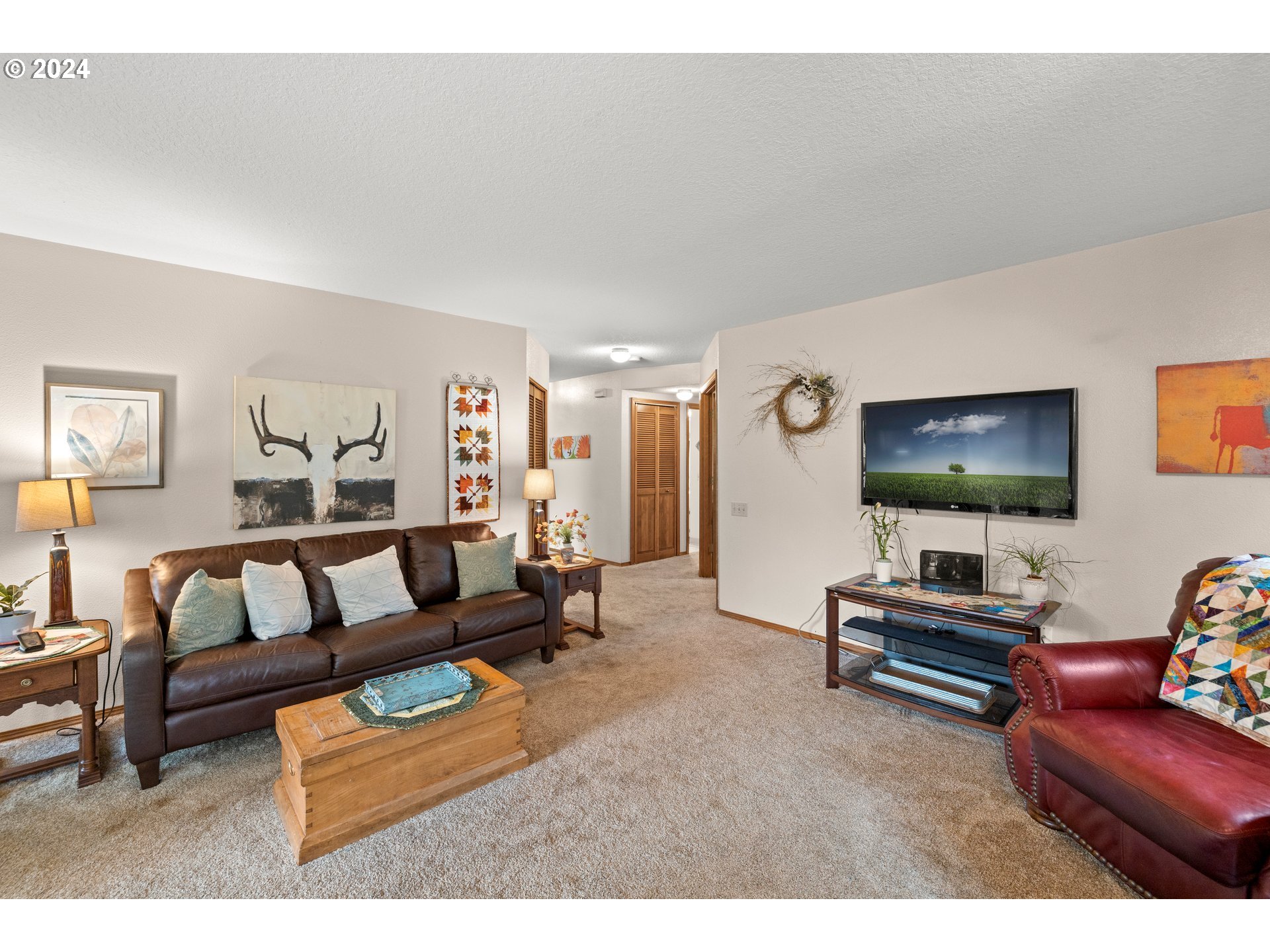 Photo #8: 662593921 Listing: Photo #8