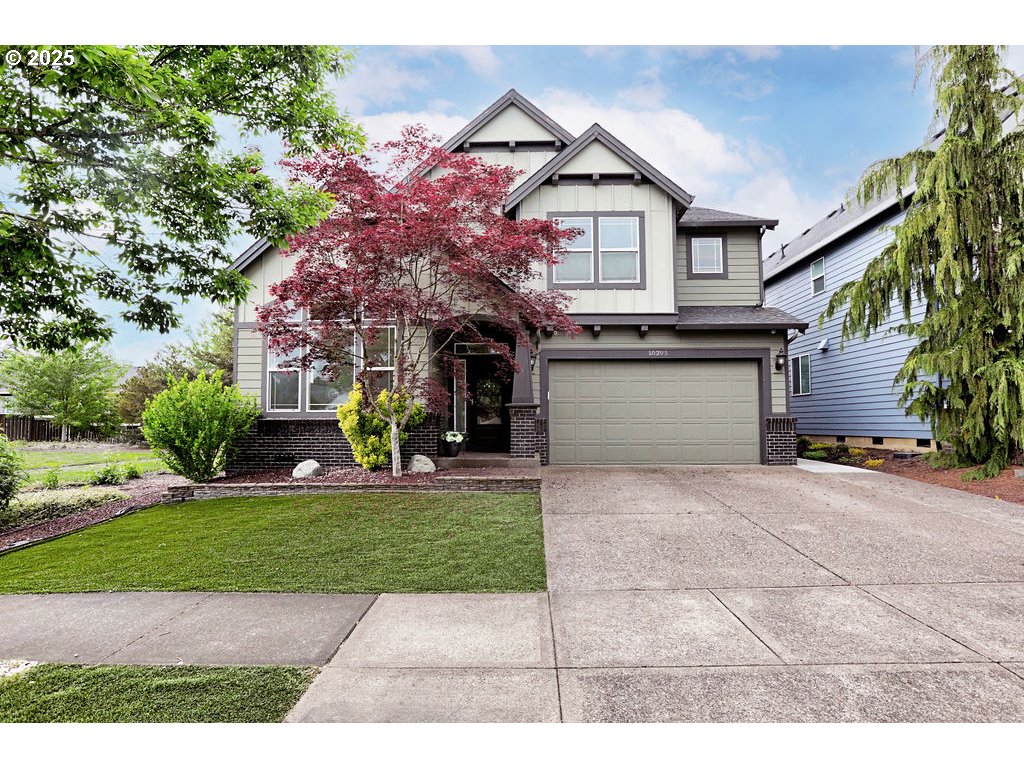 Located in a desirable neighborhood, this spacious home features 4 bedrooms, 2.5 bathrooms, a beautifully updated kitchen, and acacia wood flooring that enhances the downstairs living areas. Enjoy year-round comfort with a brand-new HVAC and AC system, offering efficiency, reliability, and peace of mind. The primary suite offers a relaxing soaking tub - a perfect place to unwind. Enjoy the quiet backyard that is ready for all your entertaining needs under its charming covered patio. Situated in an ideal location, you’ll love being just minutes from scenic walking trails, lush parks, shopping centers, and quick access to I-205.