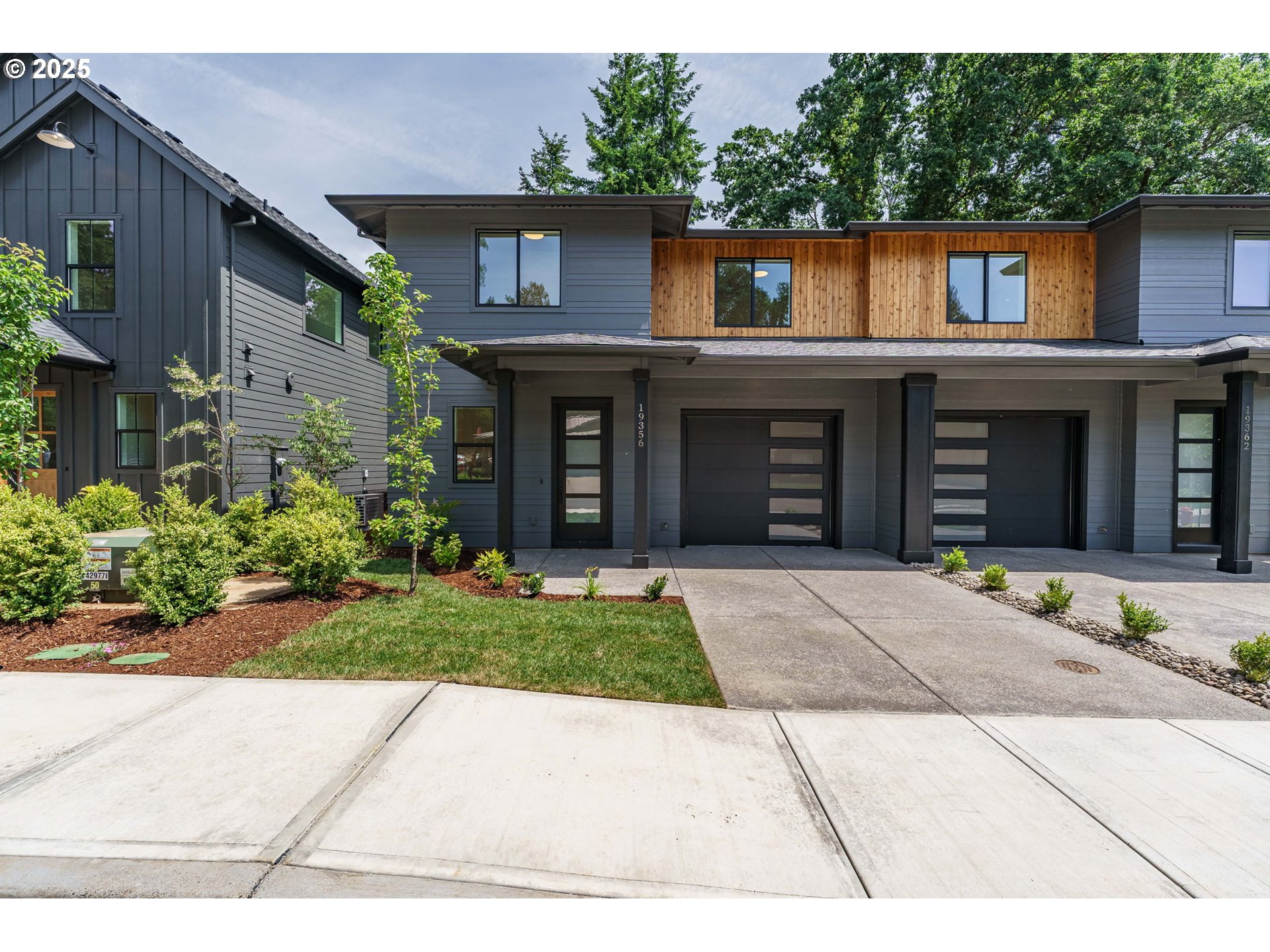 New modern style townhomes tucked away on a quaint cul-de-sac, away from the beaten path, with everything Oregon City has to offer just a short drive away. Well thought out open floor plans with high ceilings and large windows maximize space throughout, creating an open and bright atmosphere to live and entertain in. These homes are energy efficient, with fenced-in back yards, and with luxury finishes that you don't want to miss. Best of all, no HOAs or Happy Valley traffic jams to deal with. Listing agent is part owner.